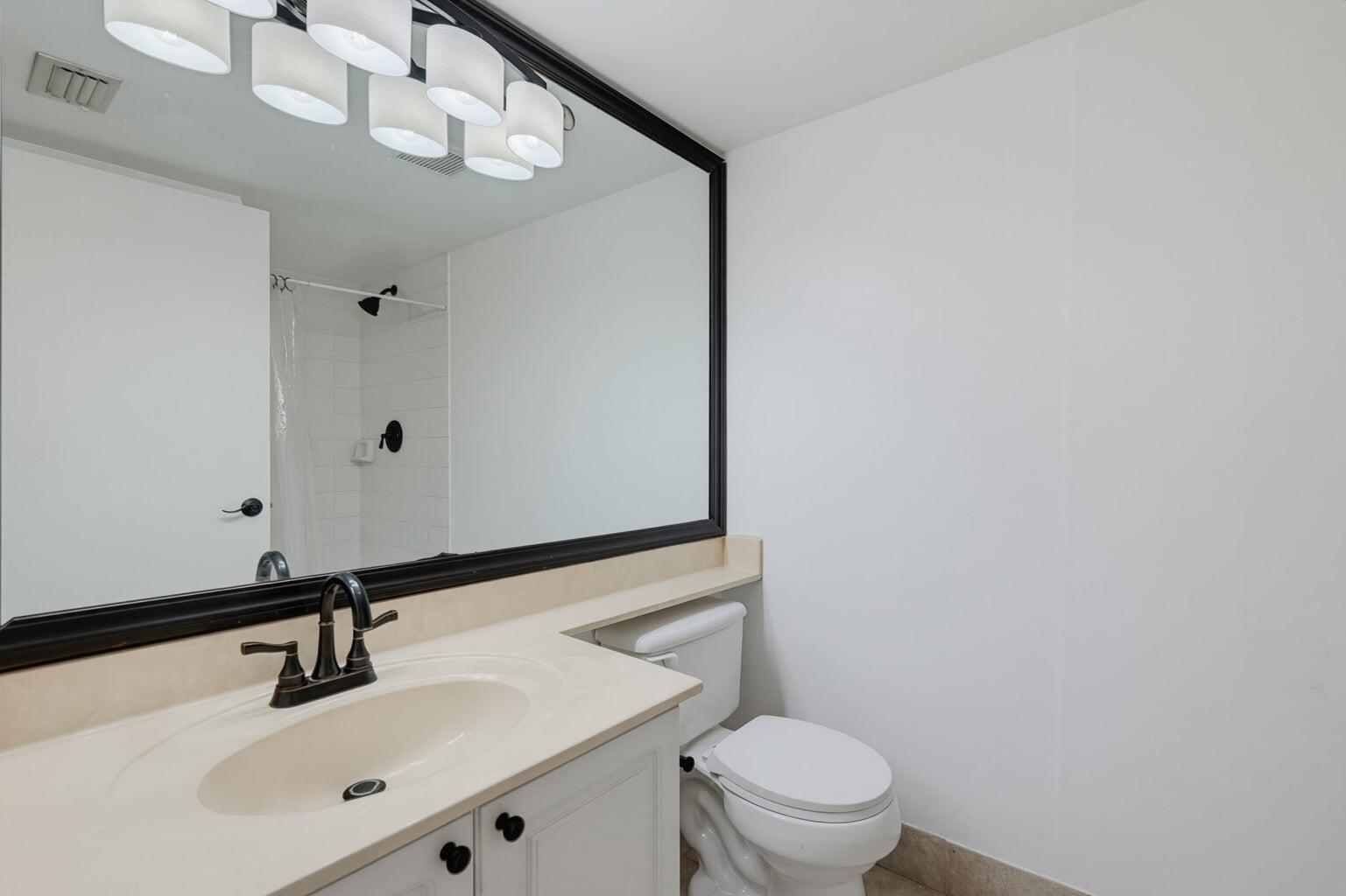 400 CRESTWOOD #417, Royal Palm Beach FL 33411