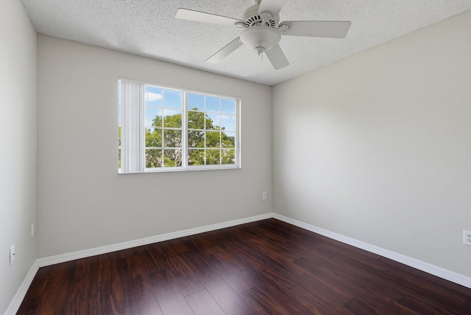 400 CRESTWOOD #417, Royal Palm Beach FL 33411