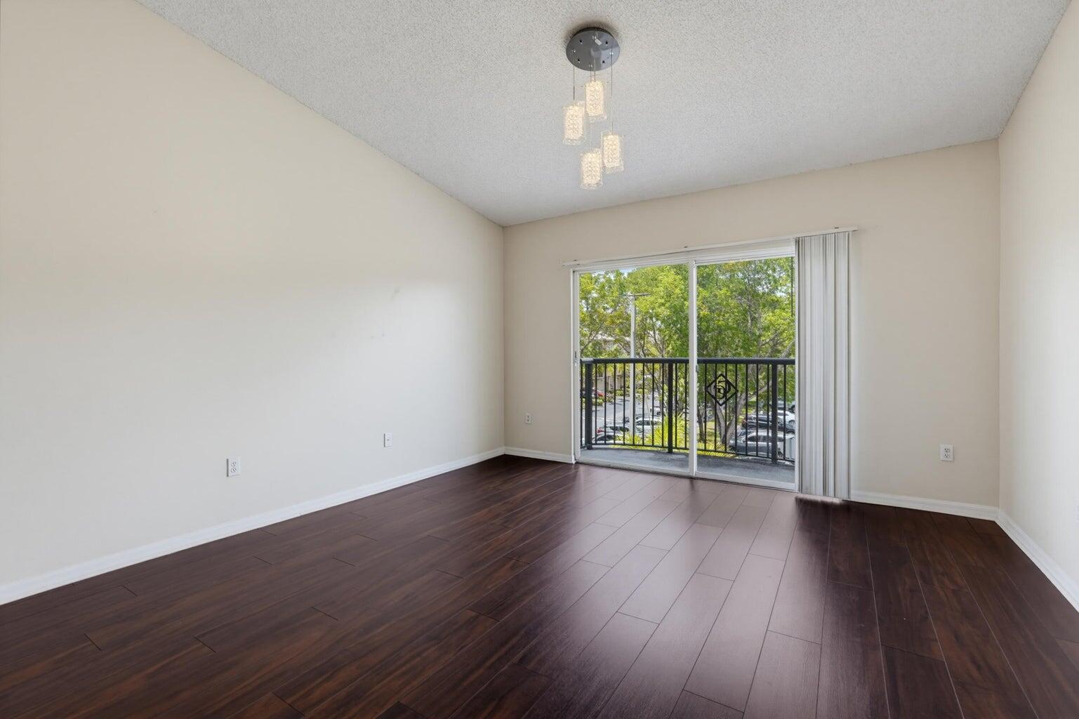 400 CRESTWOOD #417, Royal Palm Beach FL 33411