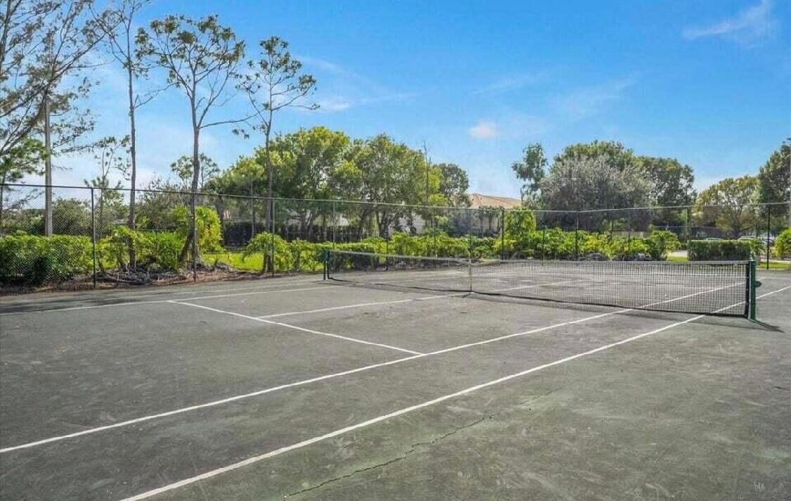 400 CRESTWOOD #417, Royal Palm Beach FL 33411