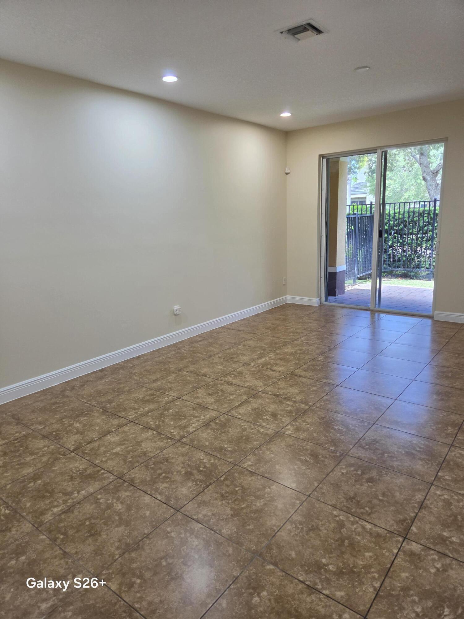 6994 Long Pine, Coconut Creek FL 33073