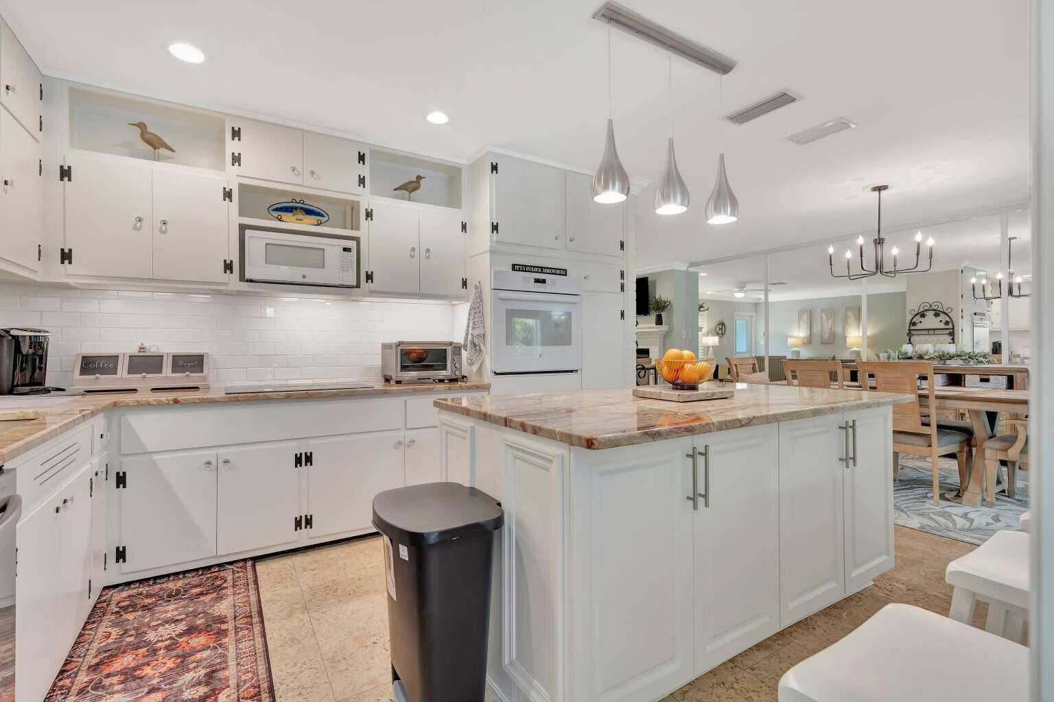 5531 HIBISCUS, Jupiter FL 33458