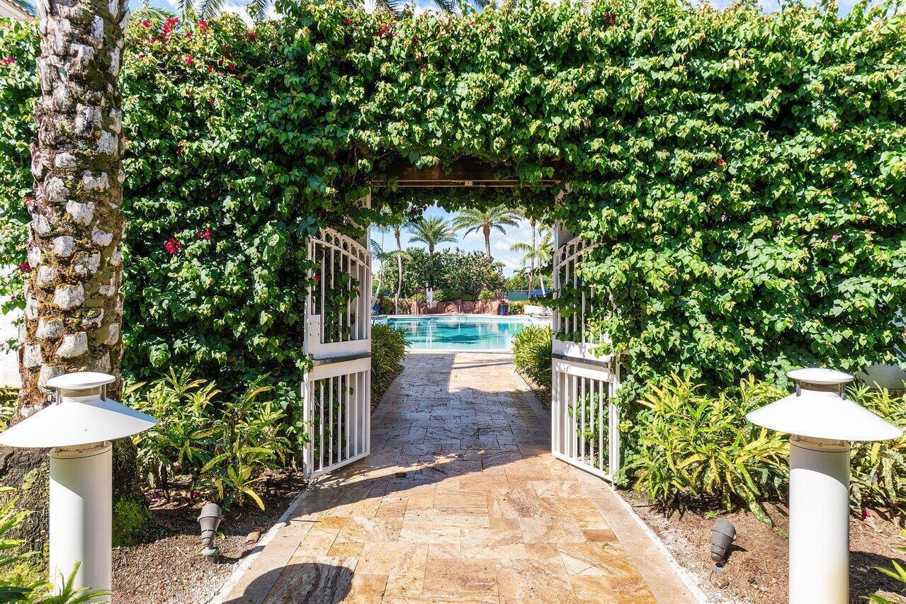 4484 Bocaire, Boca Raton FL 33487