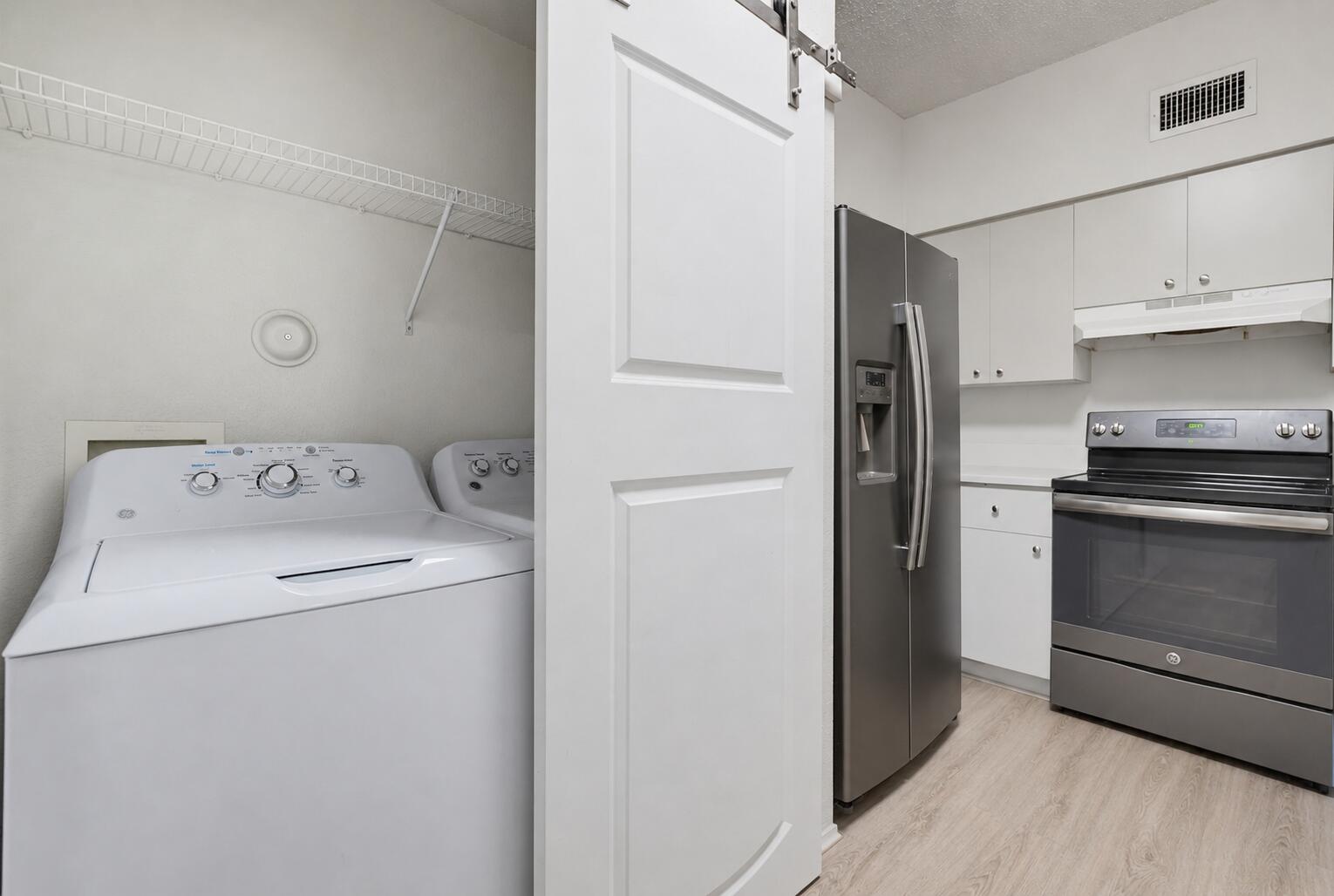 350 CRESTWOOD #306, Royal Palm Beach FL 33411