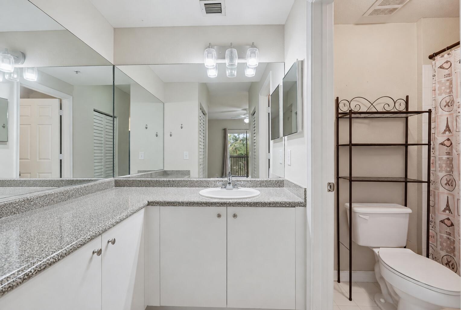 350 CRESTWOOD #306, Royal Palm Beach FL 33411