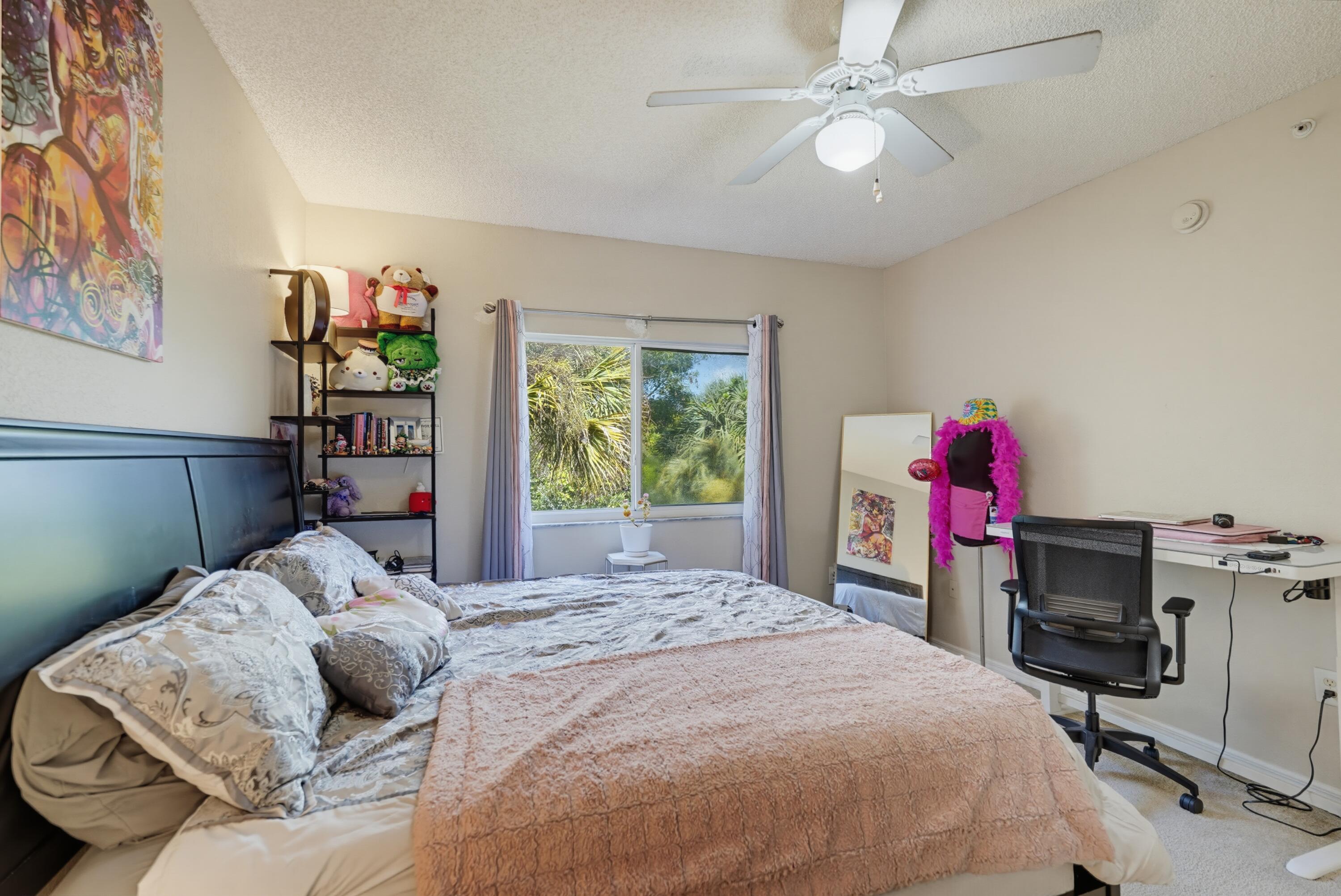 350 CRESTWOOD #306, Royal Palm Beach FL 33411