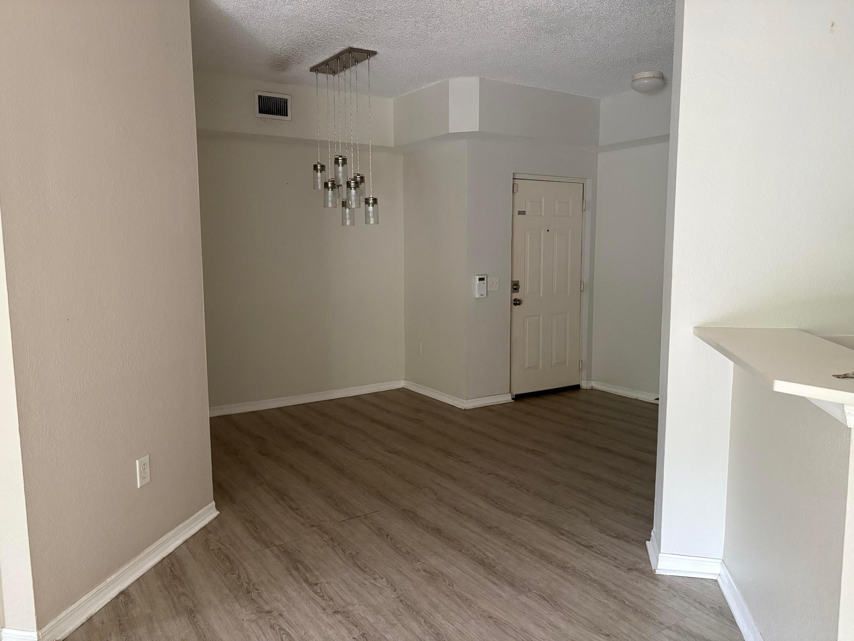 350 CRESTWOOD #306, Royal Palm Beach FL 33411