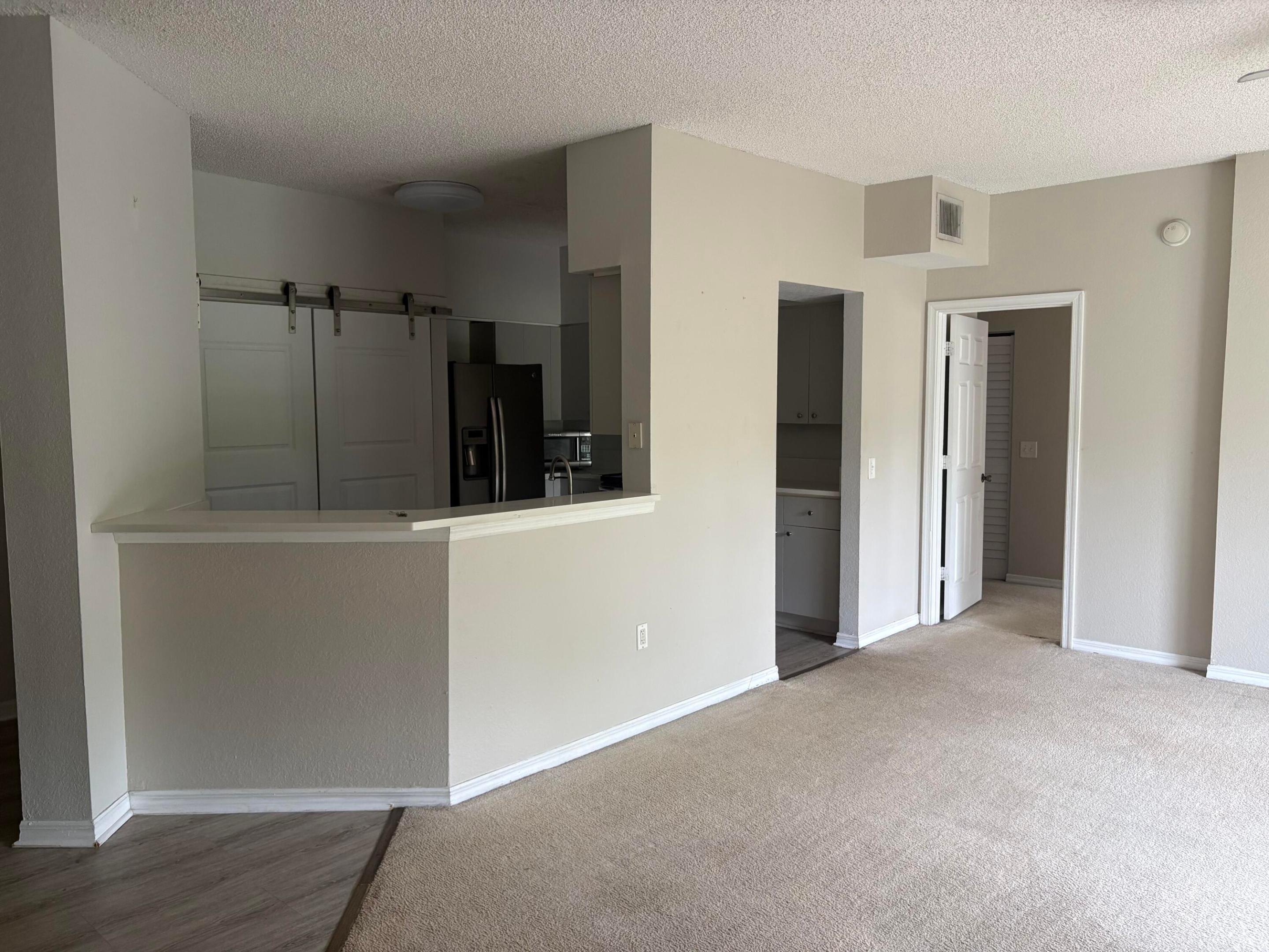 350 CRESTWOOD #306, Royal Palm Beach FL 33411