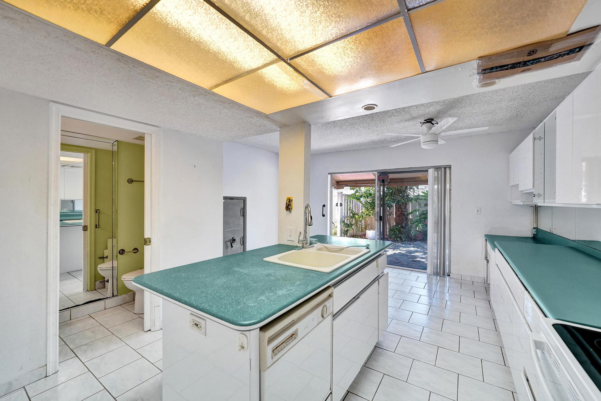 5555 N Ocean #17, Lauderdale By The Sea FL 33308