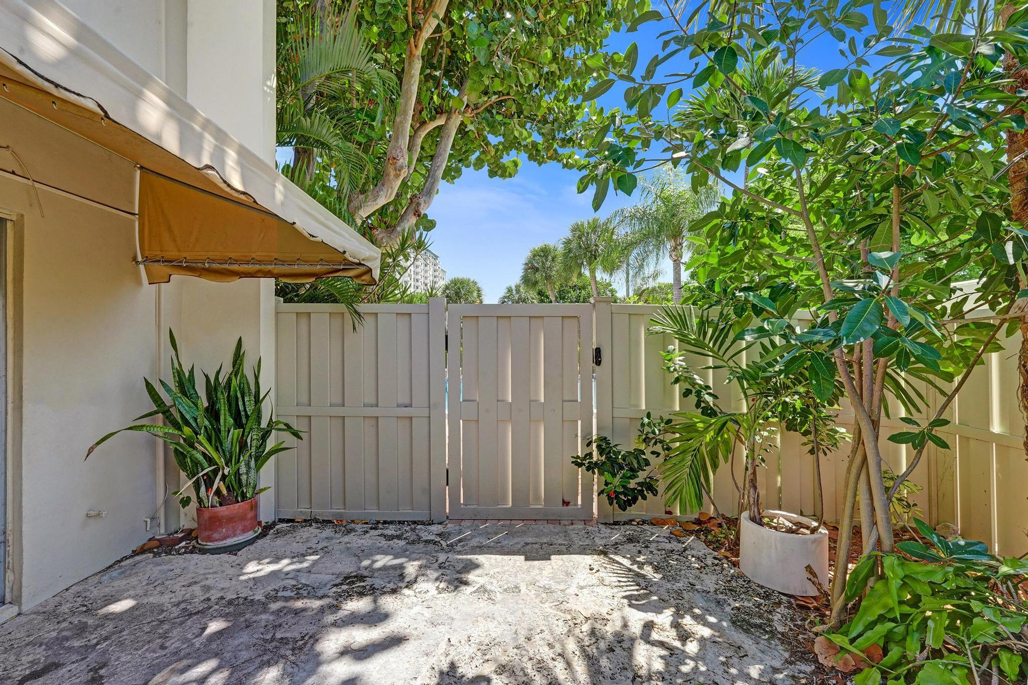 5555 N Ocean #17, Lauderdale By The Sea FL 33308