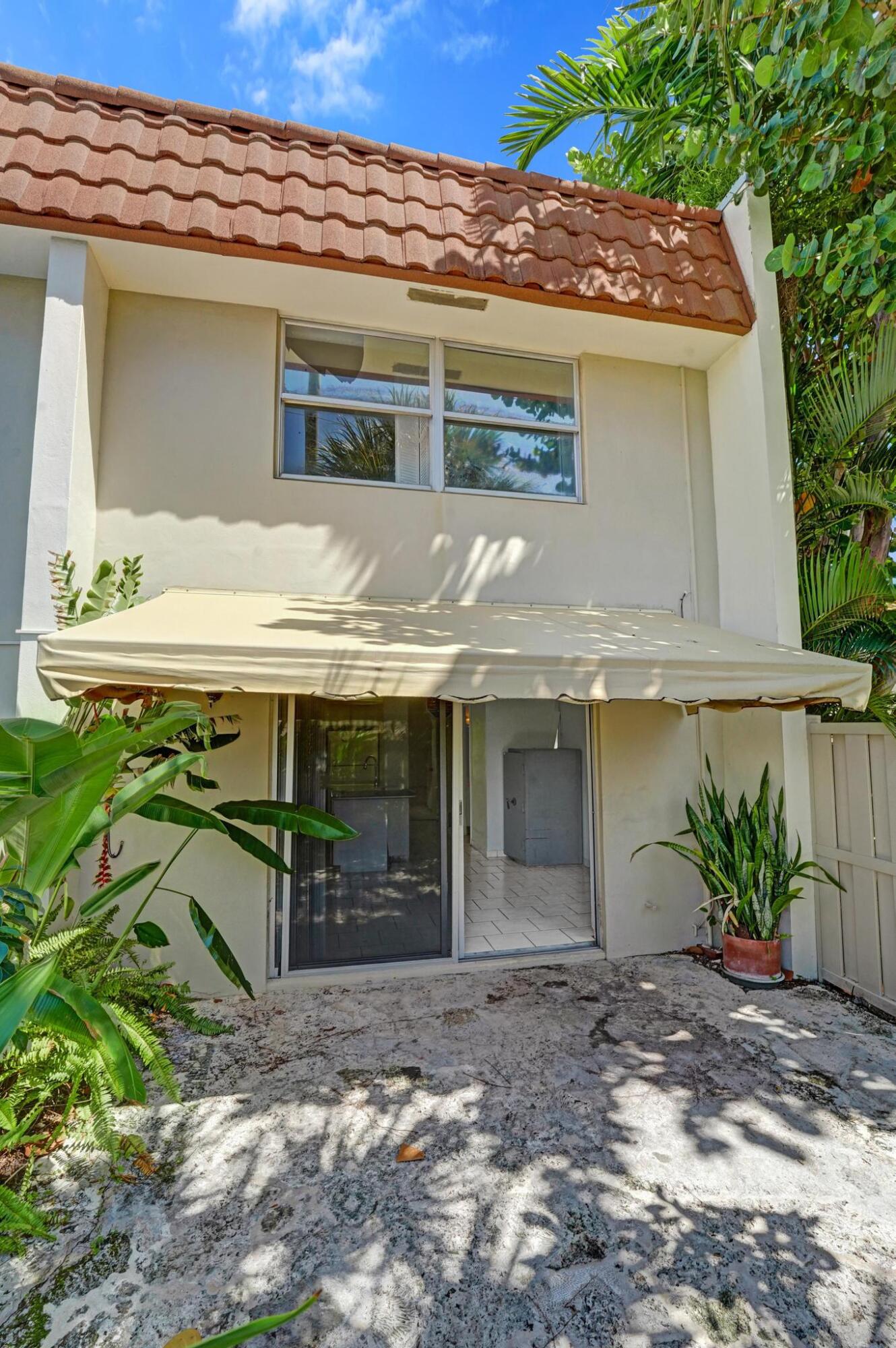 5555 N Ocean #17, Lauderdale By The Sea FL 33308