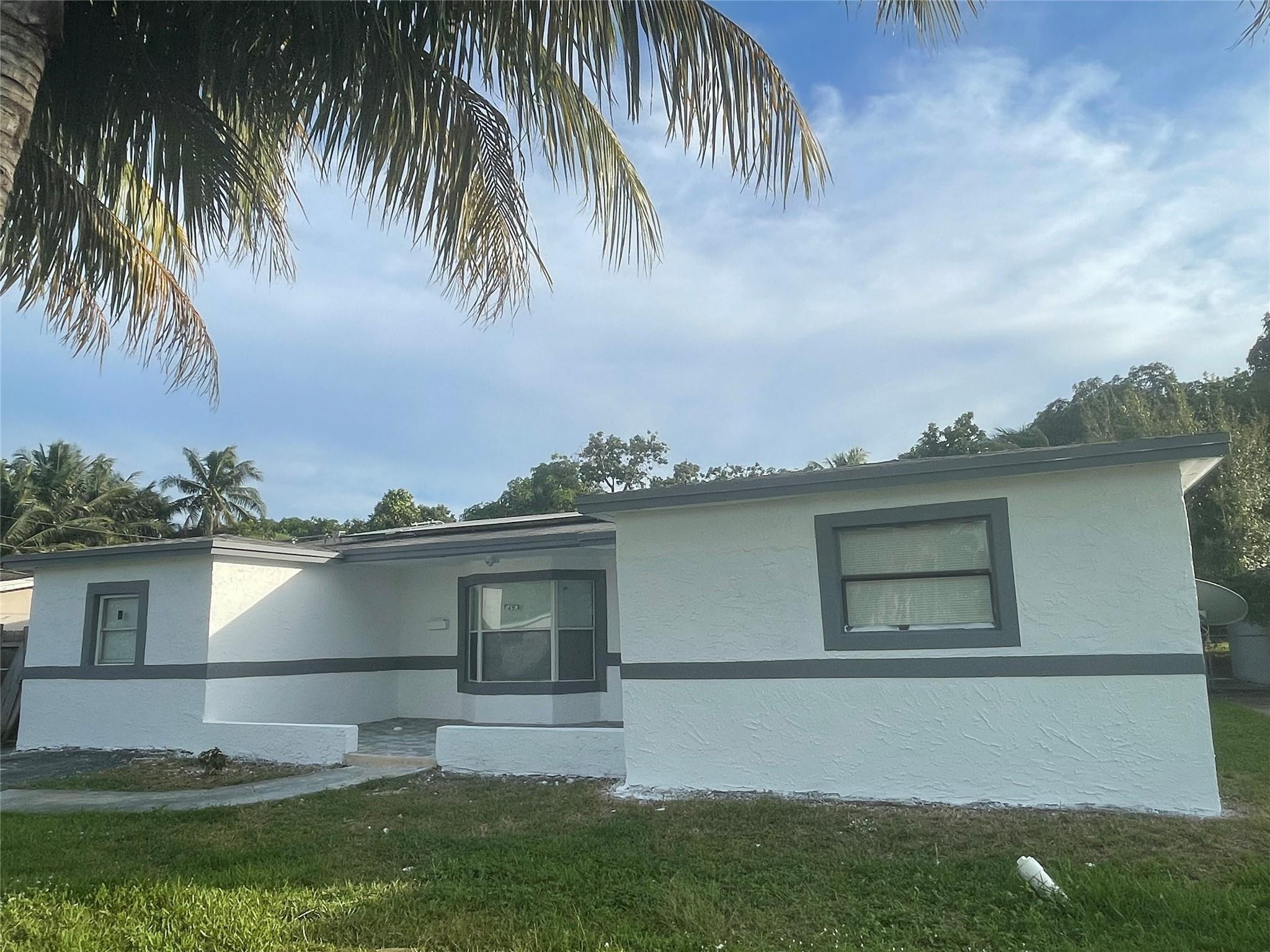 3290 NW 39TH, Lauderdale Lakes FL 33309