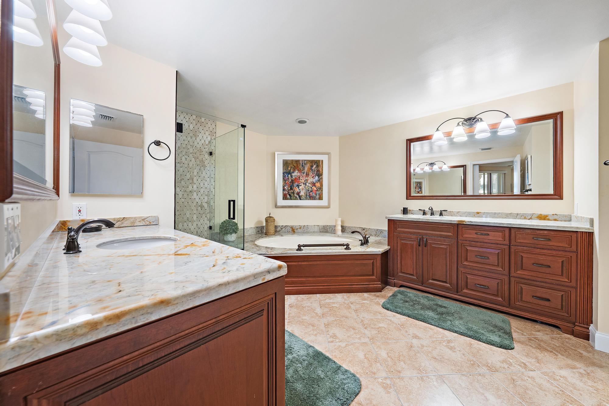 120 LEGENDARY, Palm Beach Gardens FL 33418