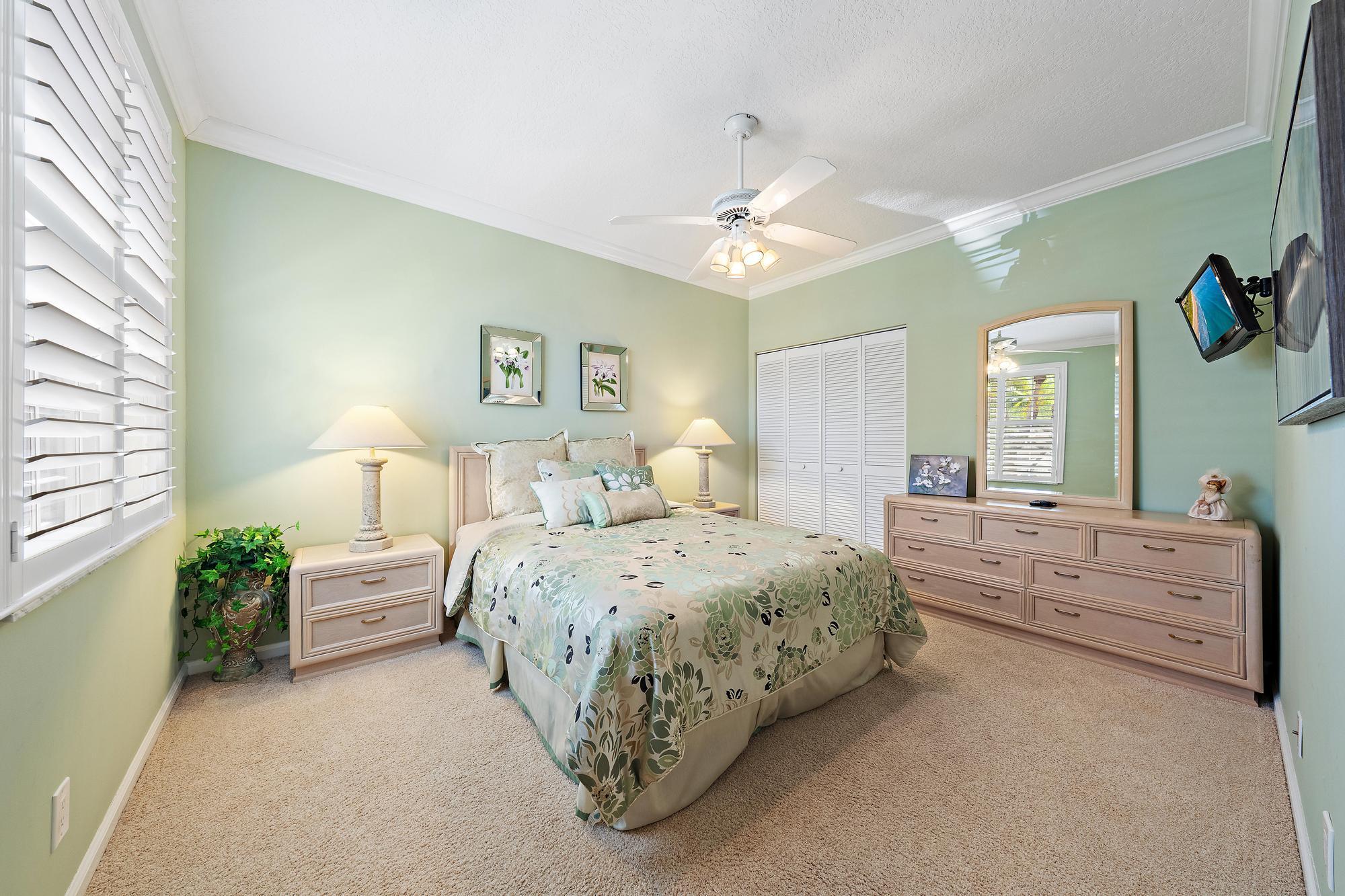 120 LEGENDARY, Palm Beach Gardens FL 33418