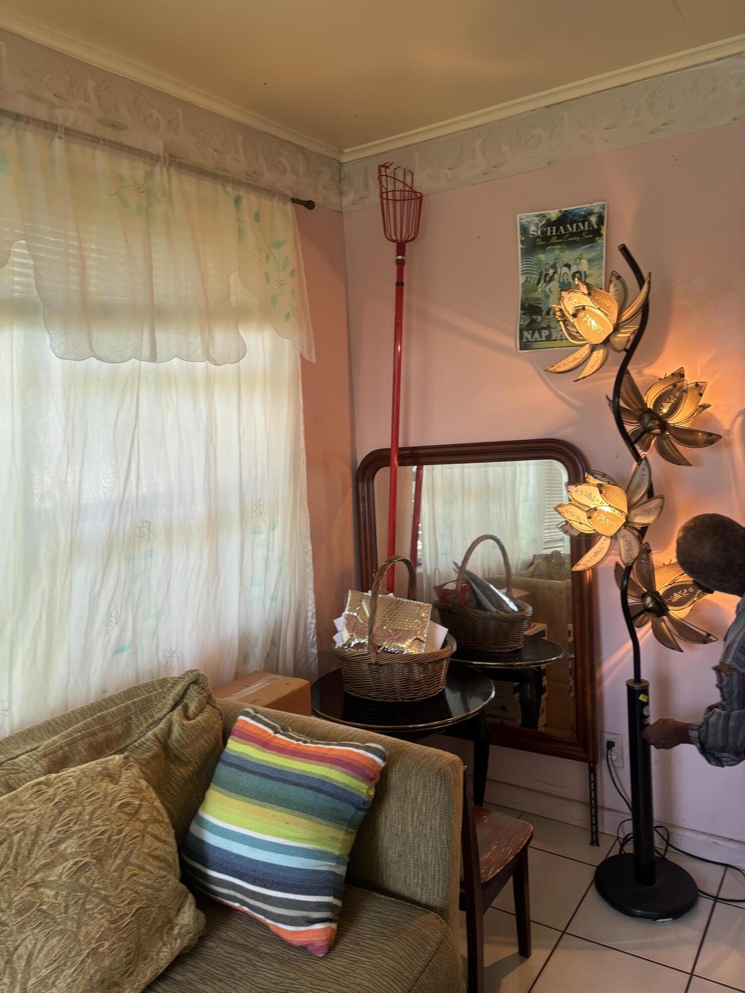 105 4TH #105, Lake Park FL 33403