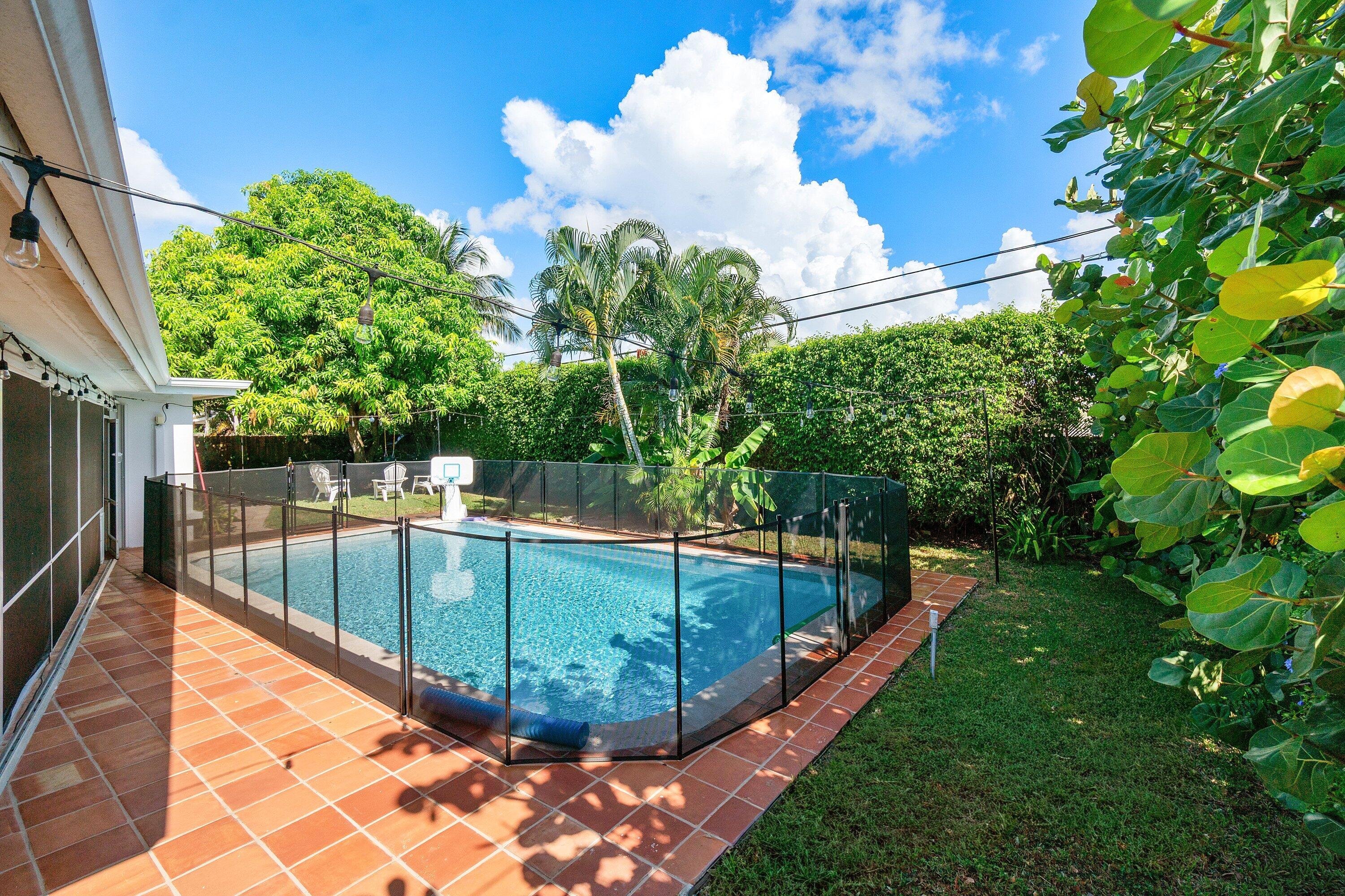 943 SW 5th, Boca Raton FL 33486