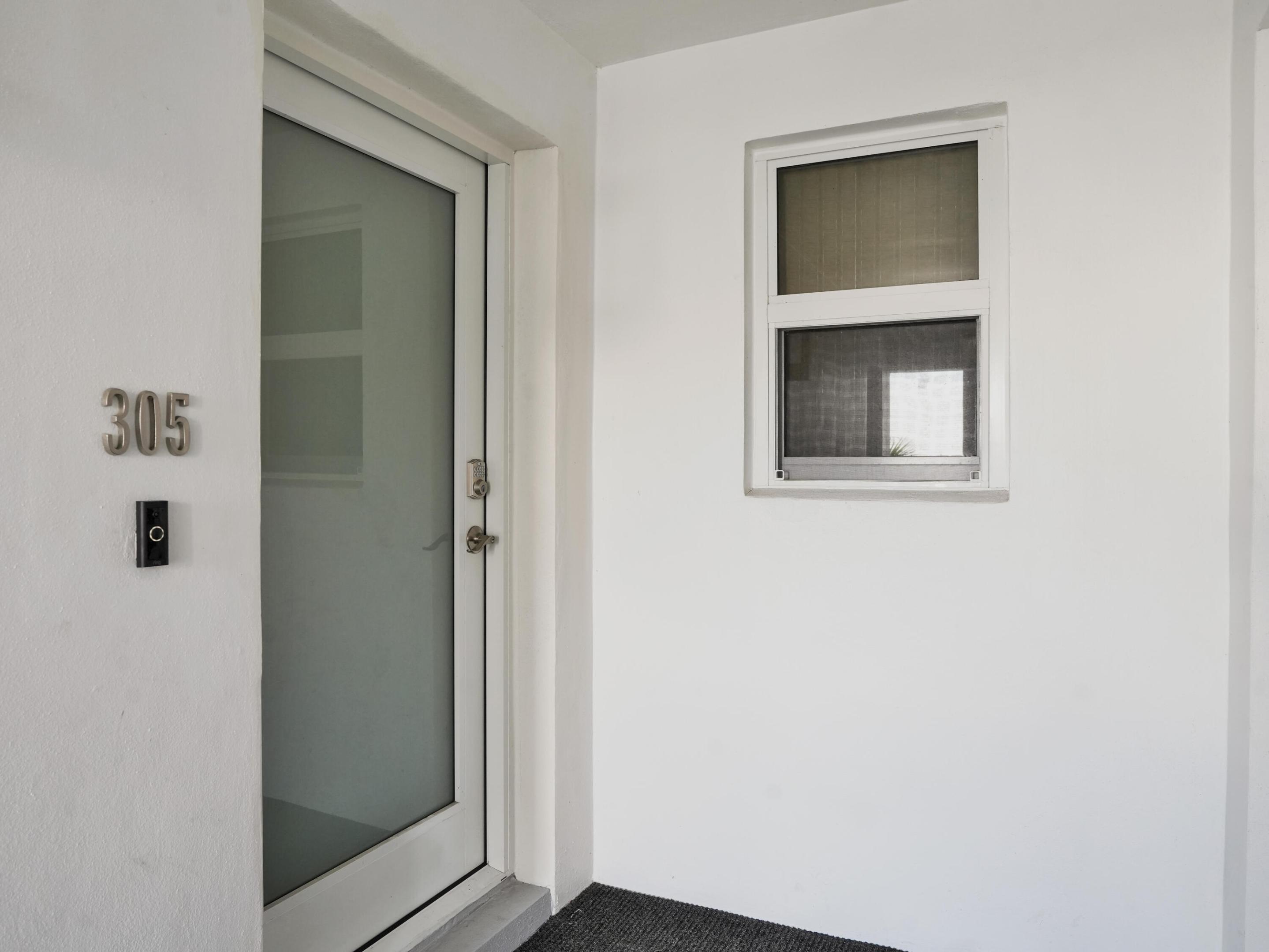 3050 NE 47th #305, Fort Lauderdale FL 33308