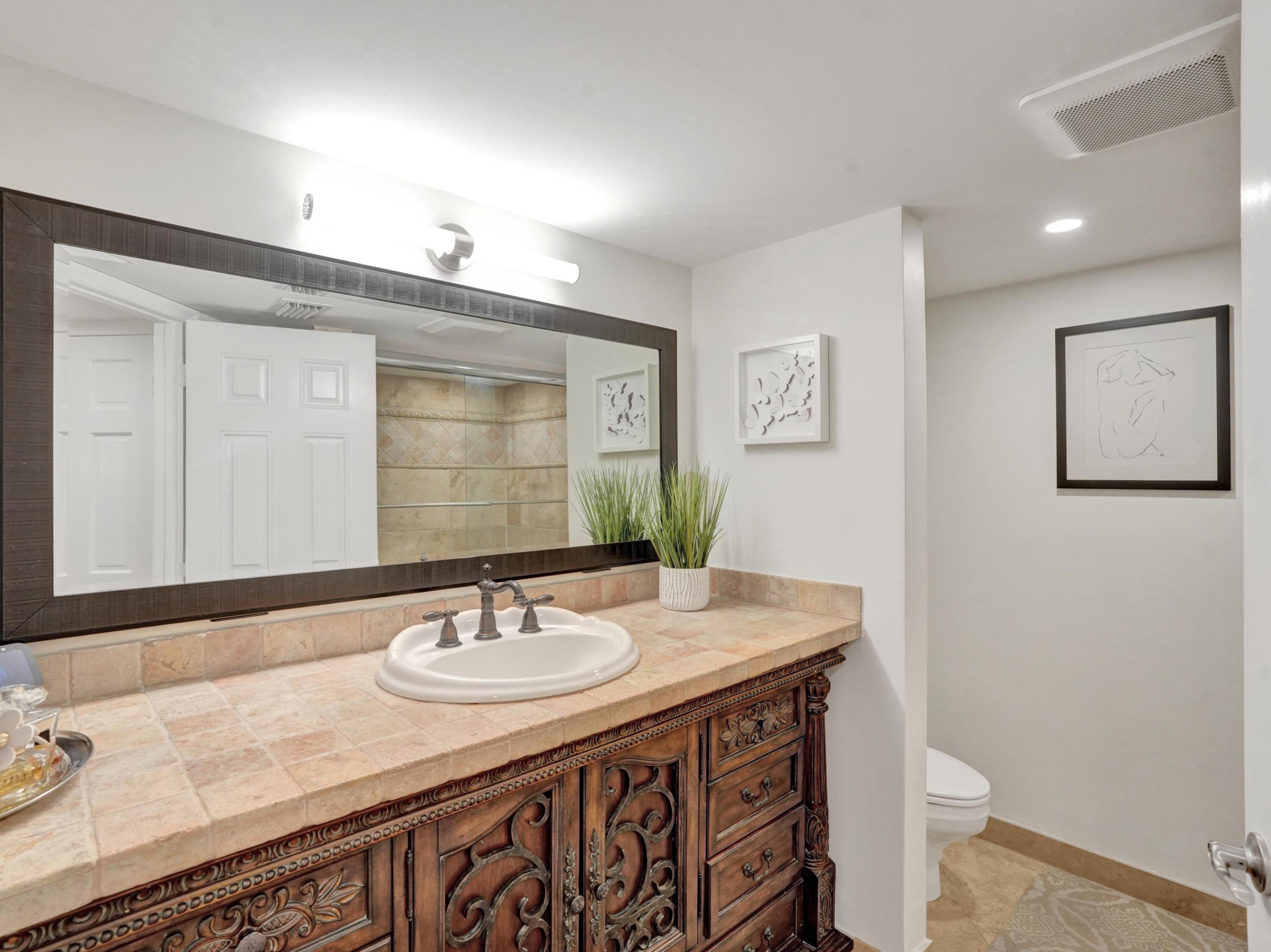 3050 NE 47th #305, Fort Lauderdale FL 33308