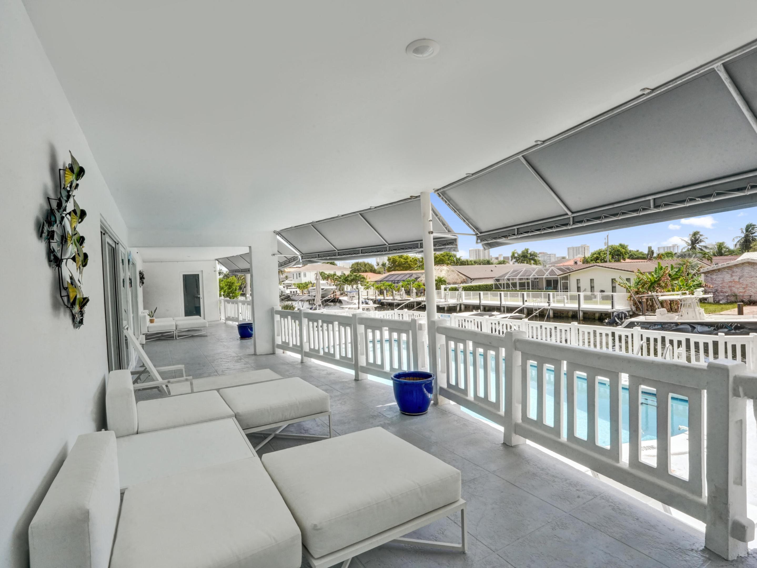 3050 NE 47th #305, Fort Lauderdale FL 33308