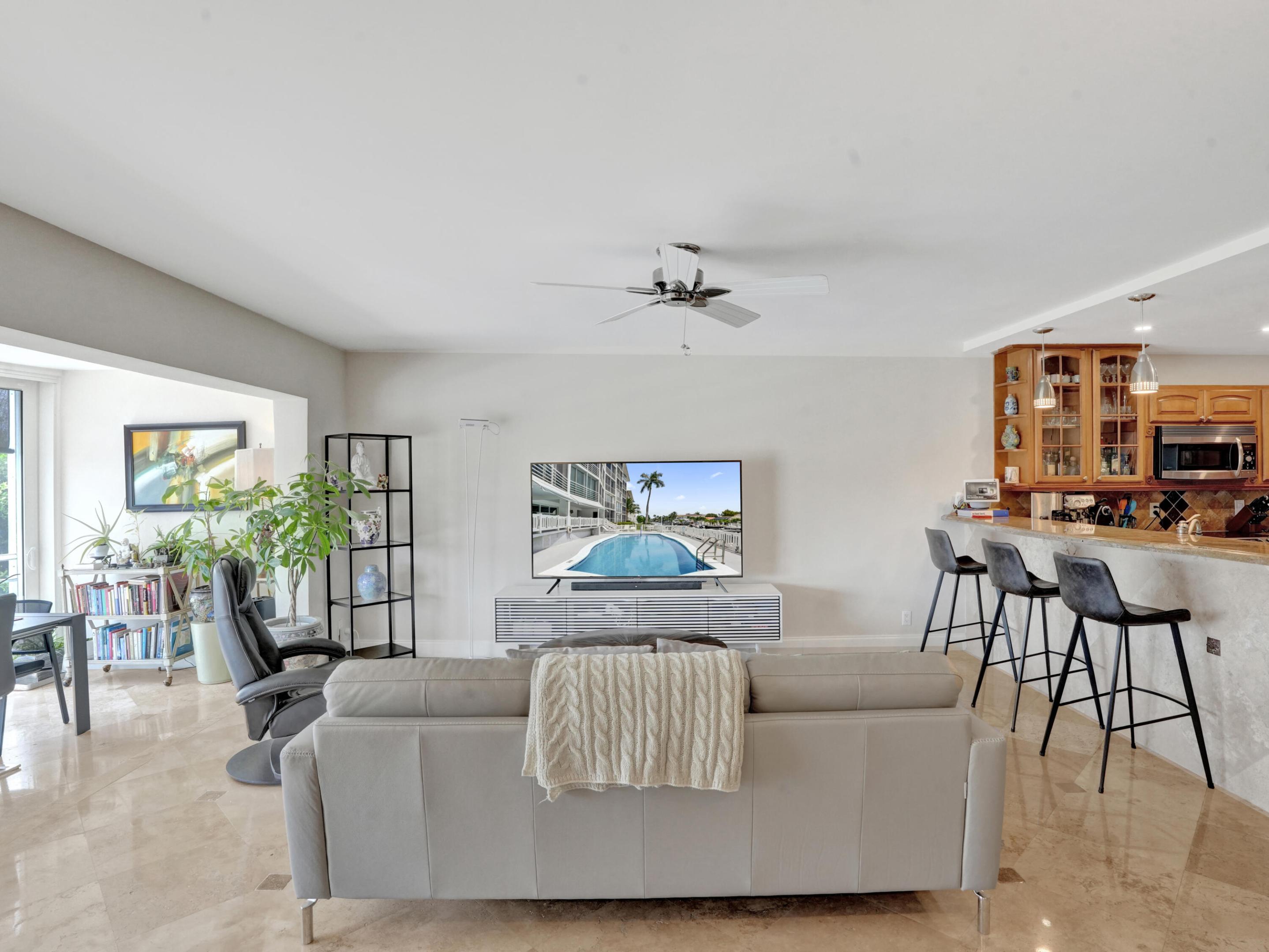 3050 NE 47th #305, Fort Lauderdale FL 33308