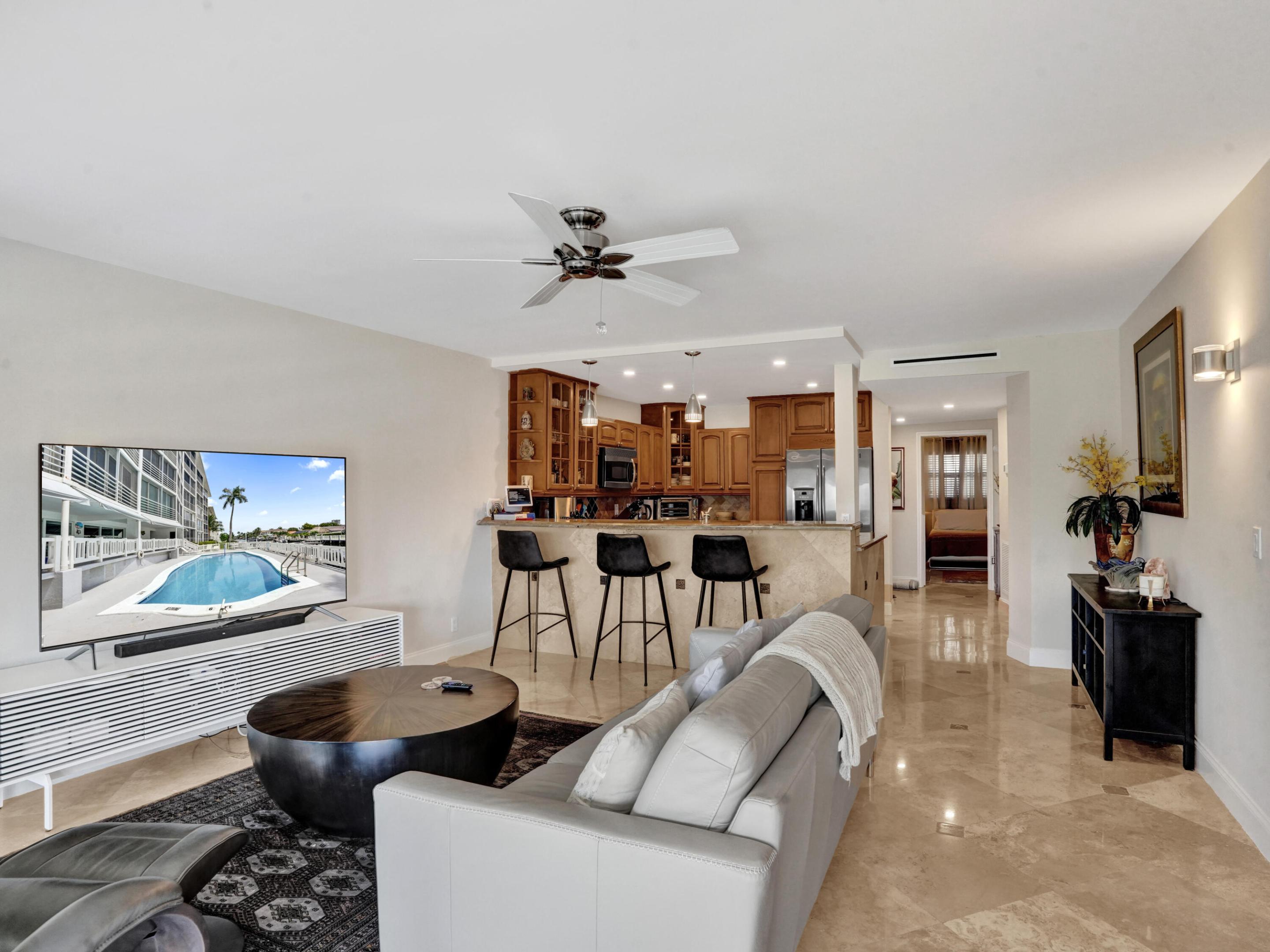 3050 NE 47th #305, Fort Lauderdale FL 33308