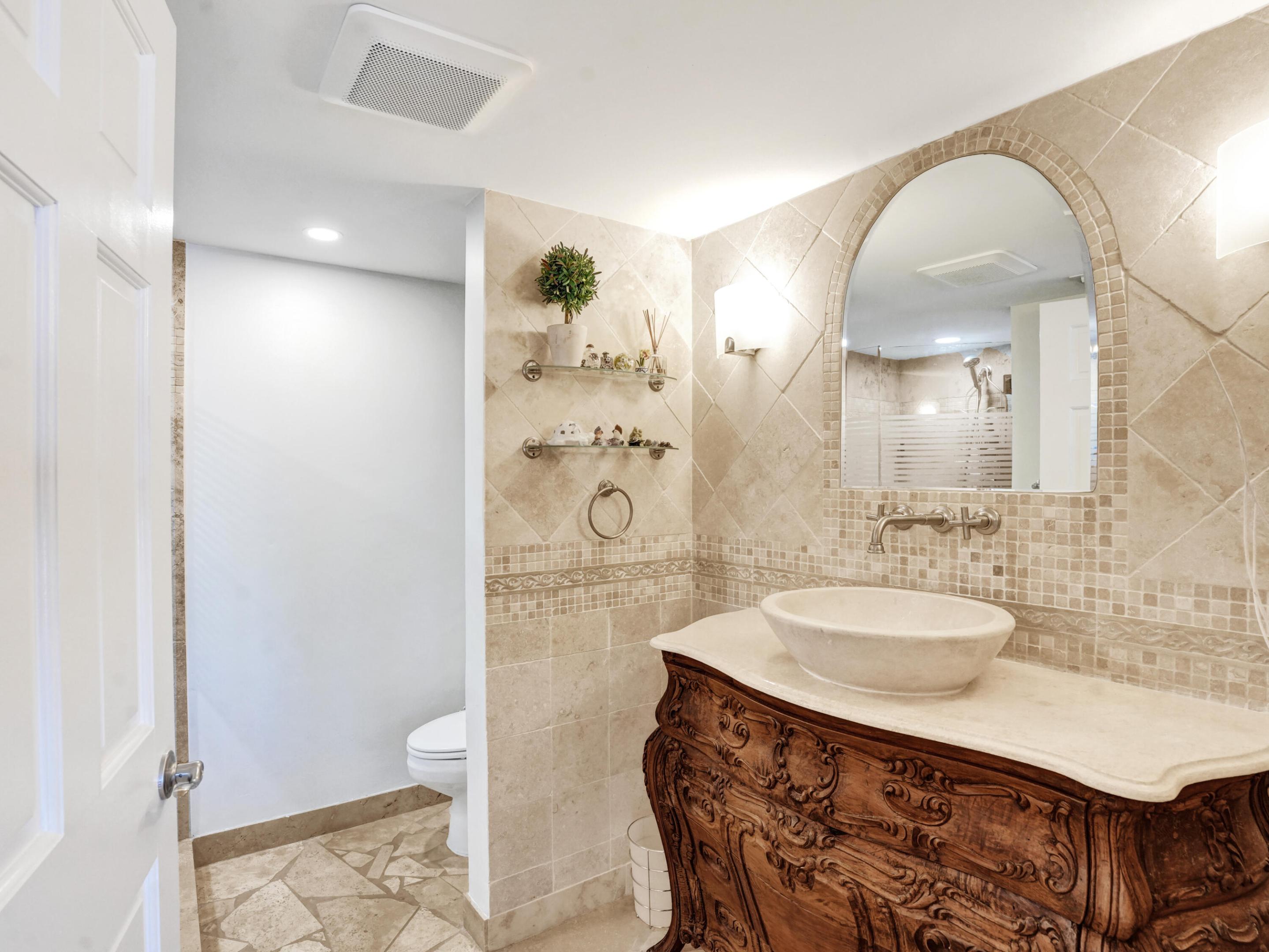 3050 NE 47th #305, Fort Lauderdale FL 33308