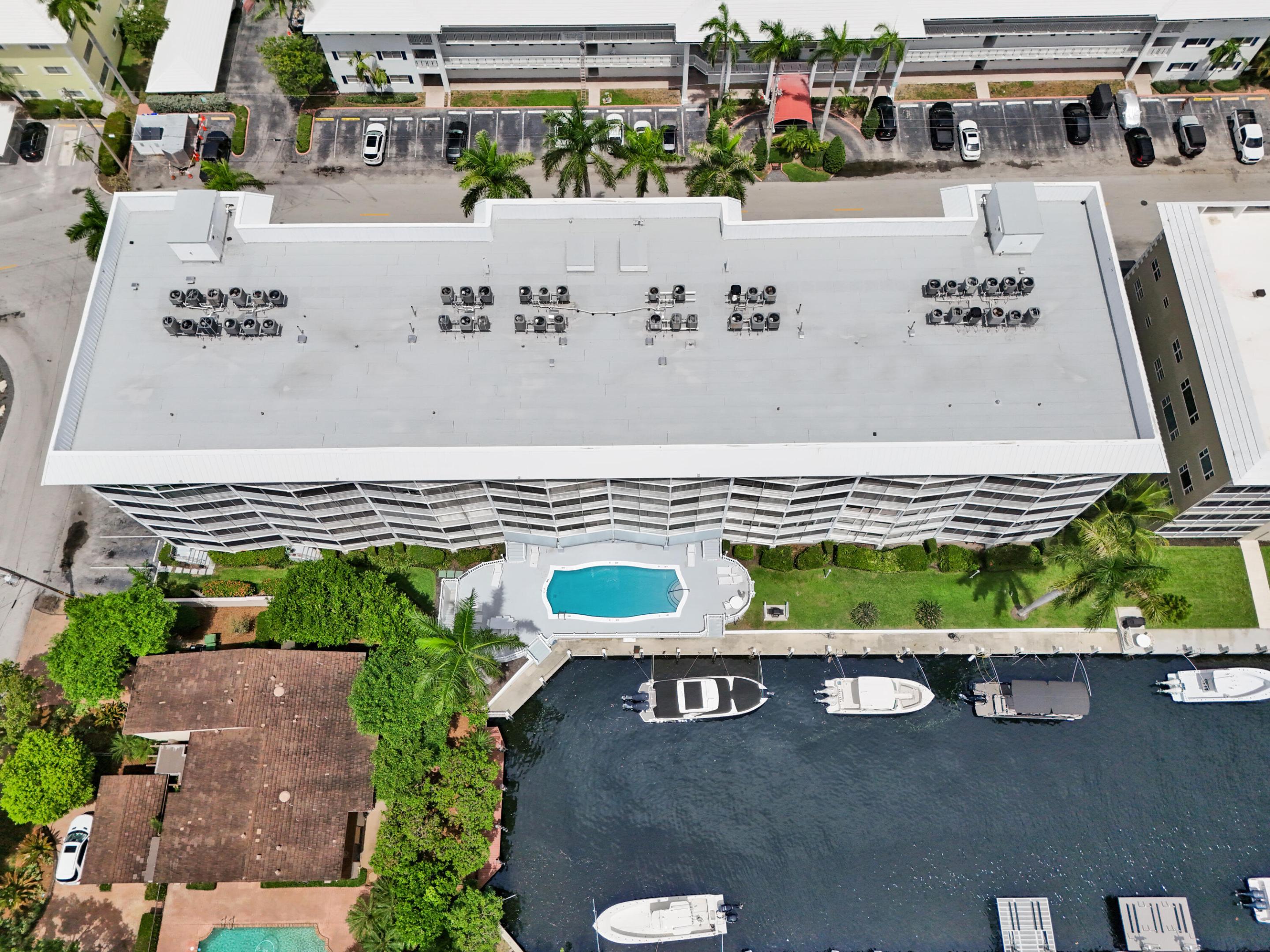 3050 NE 47th #305, Fort Lauderdale FL 33308