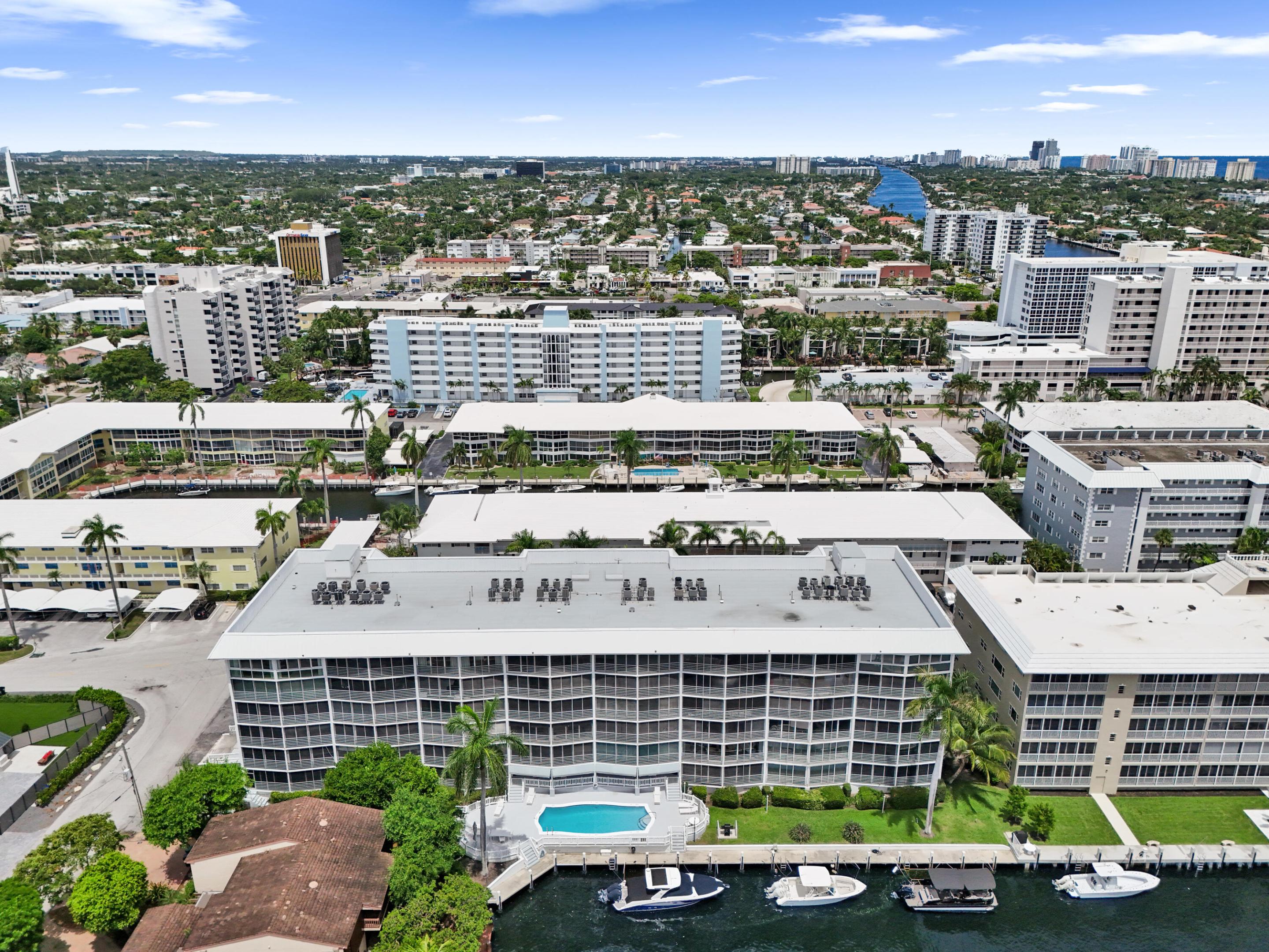 3050 NE 47th #305, Fort Lauderdale FL 33308