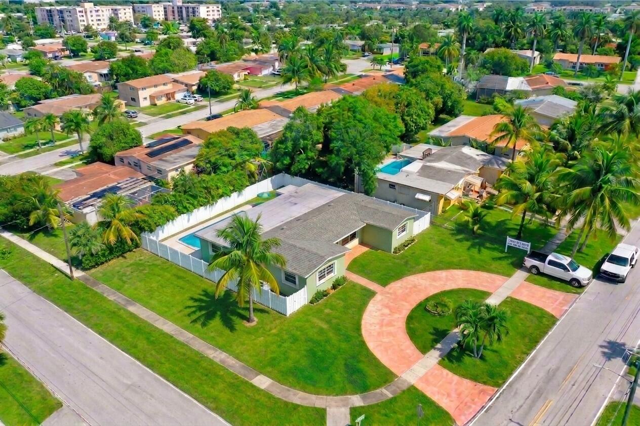 3925 NW 35TH, Lauderdale Lakes FL 33309