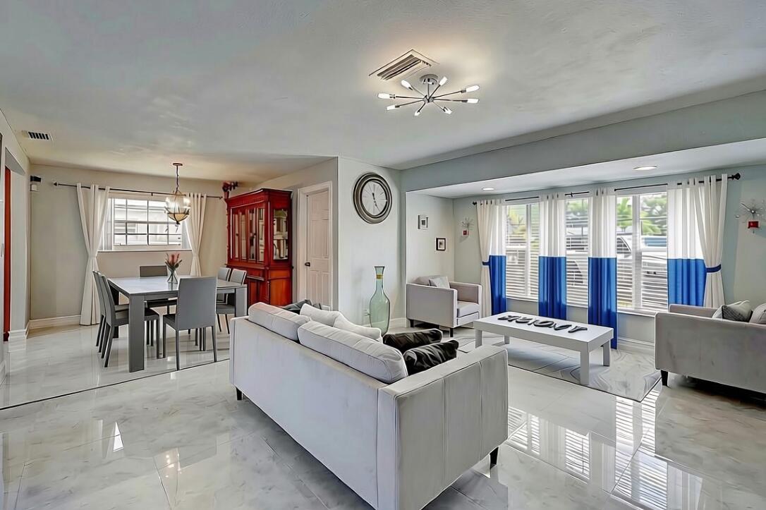 3925 NW 35TH, Lauderdale Lakes FL 33309