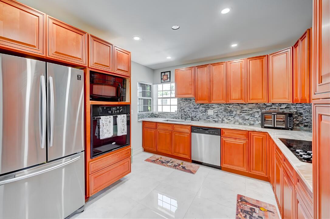 3925 NW 35TH, Lauderdale Lakes FL 33309