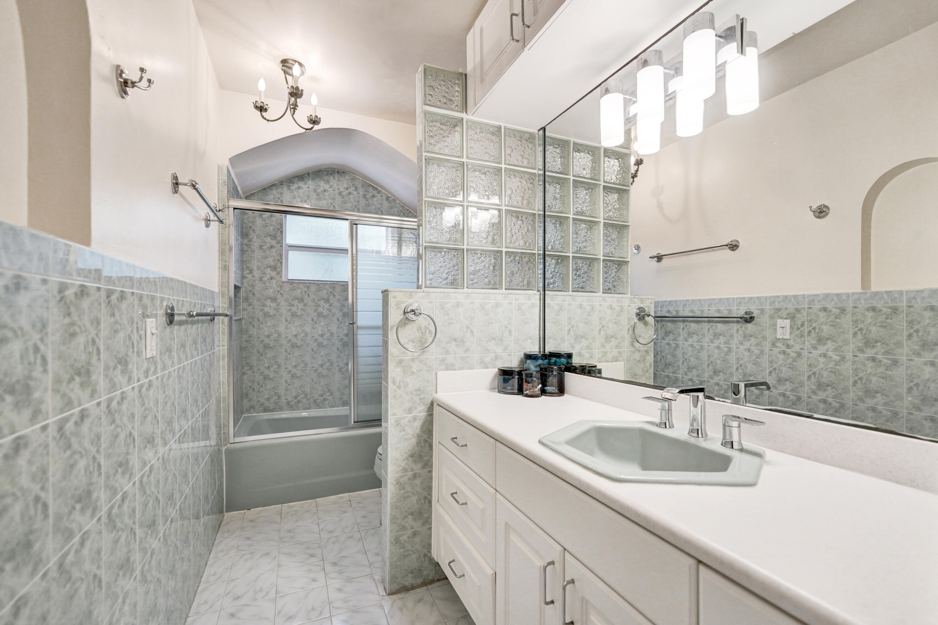 2314 Desota, Fort Lauderdale FL 33301