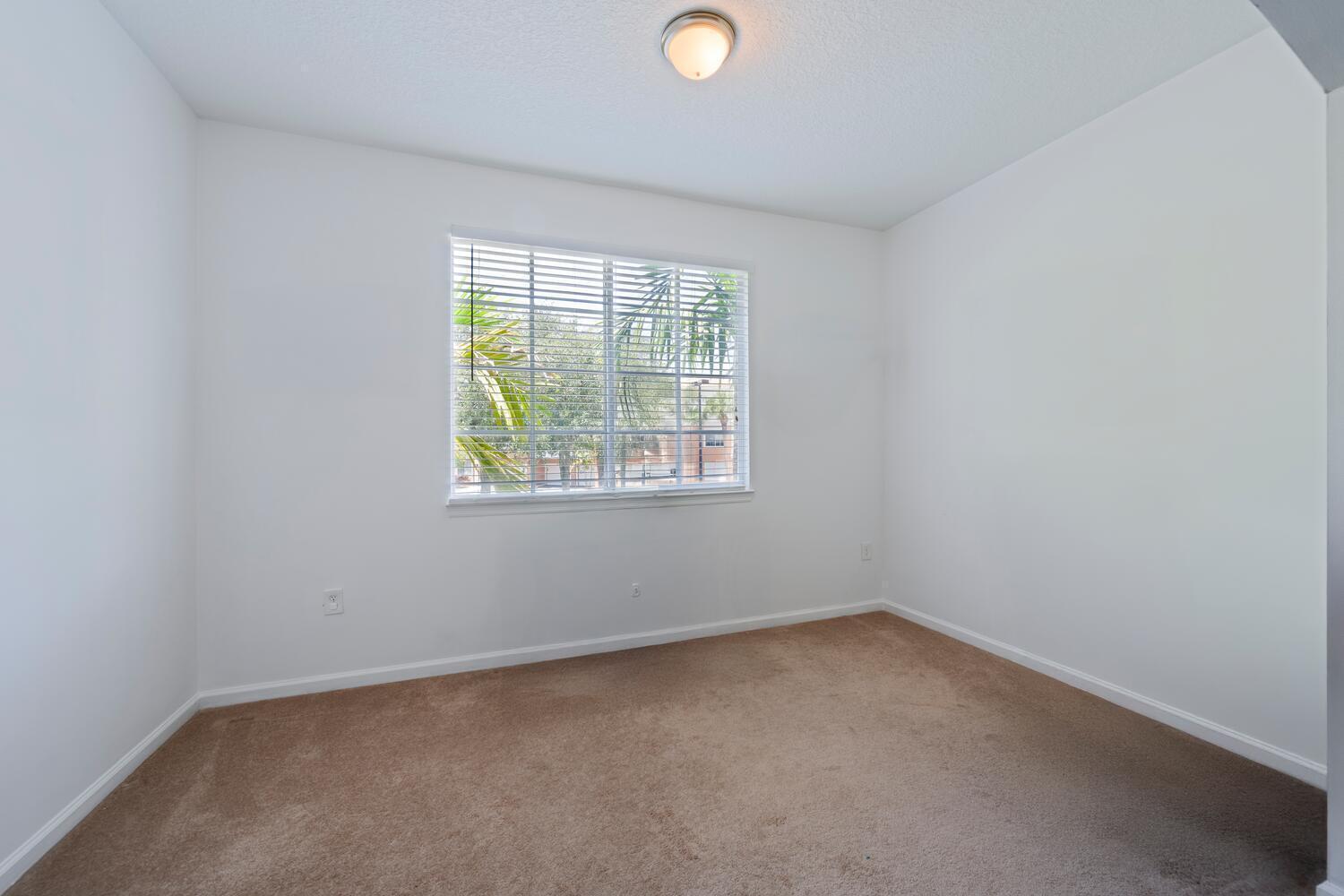 5205 Myrtlewood #201, Palm Beach Gardens FL 33418