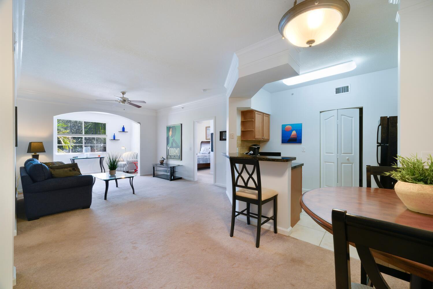 5205 Myrtlewood #201, Palm Beach Gardens FL 33418