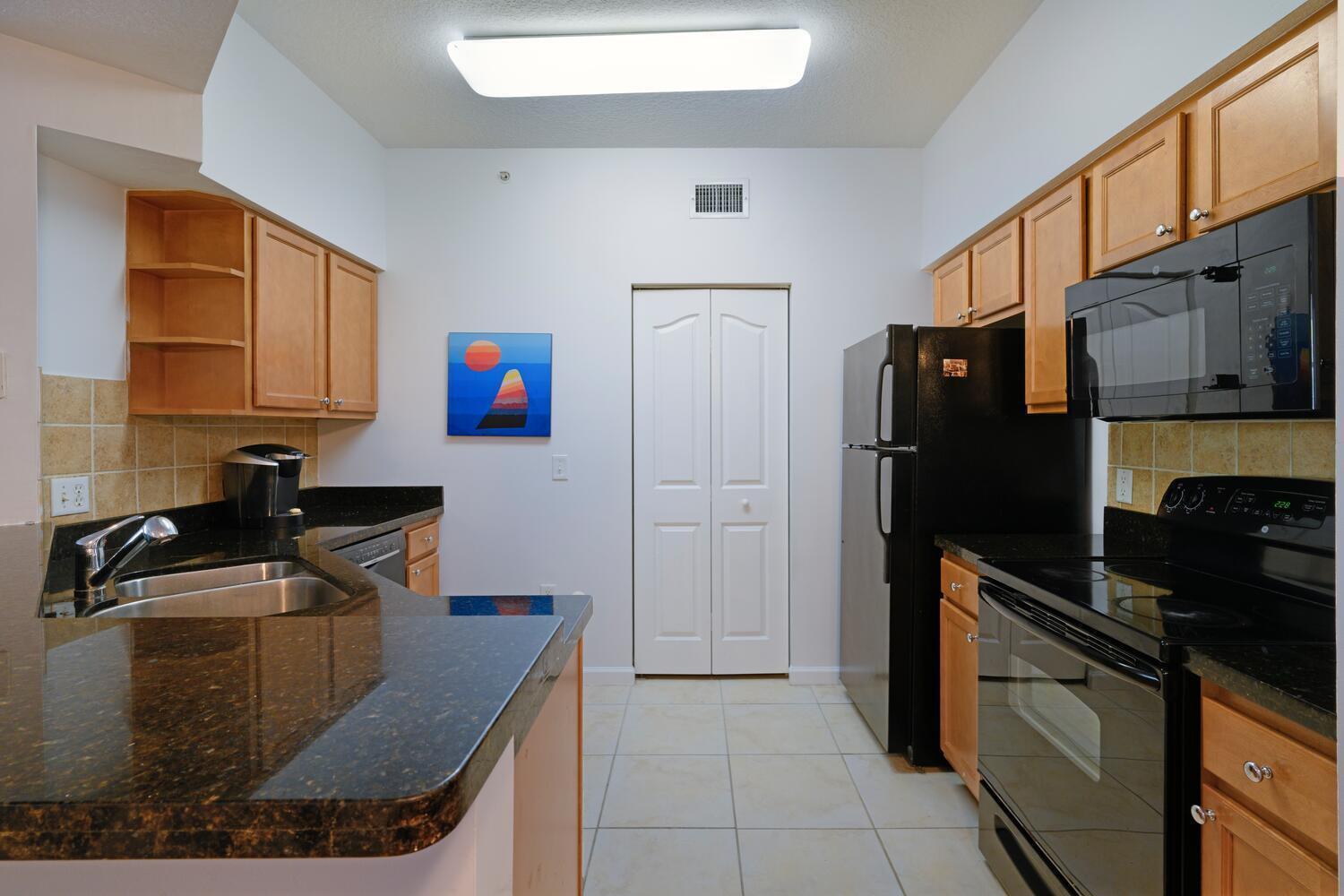 5205 Myrtlewood #201, Palm Beach Gardens FL 33418
