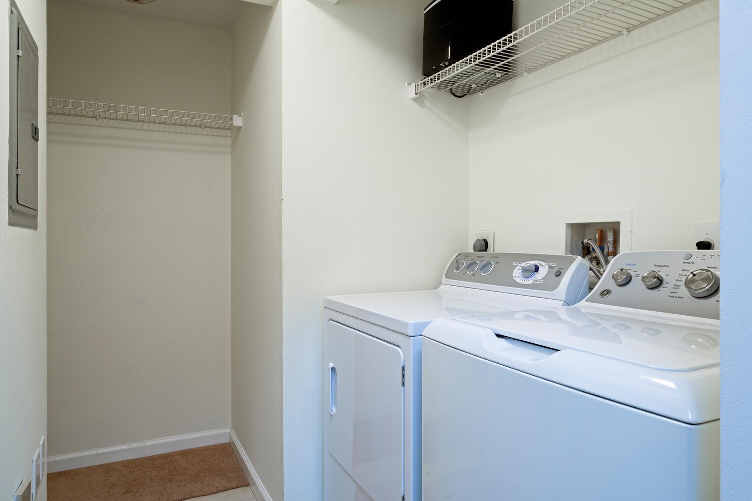 5205 Myrtlewood #201, Palm Beach Gardens FL 33418