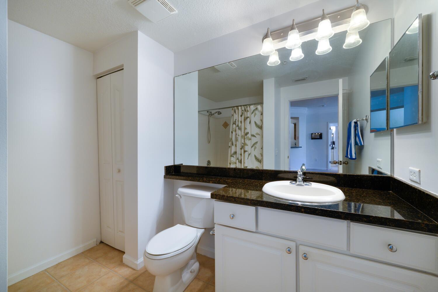 5205 Myrtlewood #201, Palm Beach Gardens FL 33418