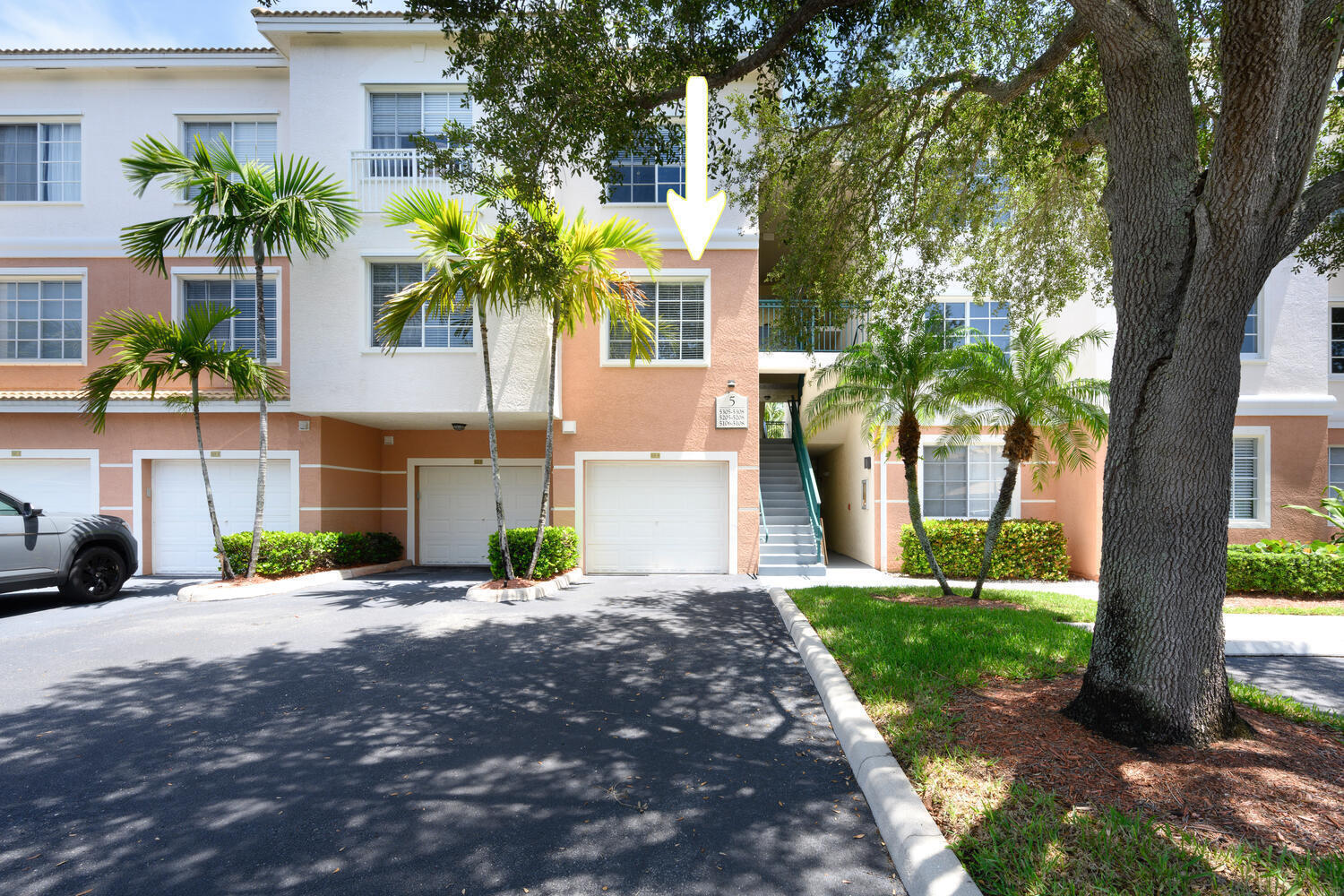 5205 Myrtlewood #201, Palm Beach Gardens FL 33418