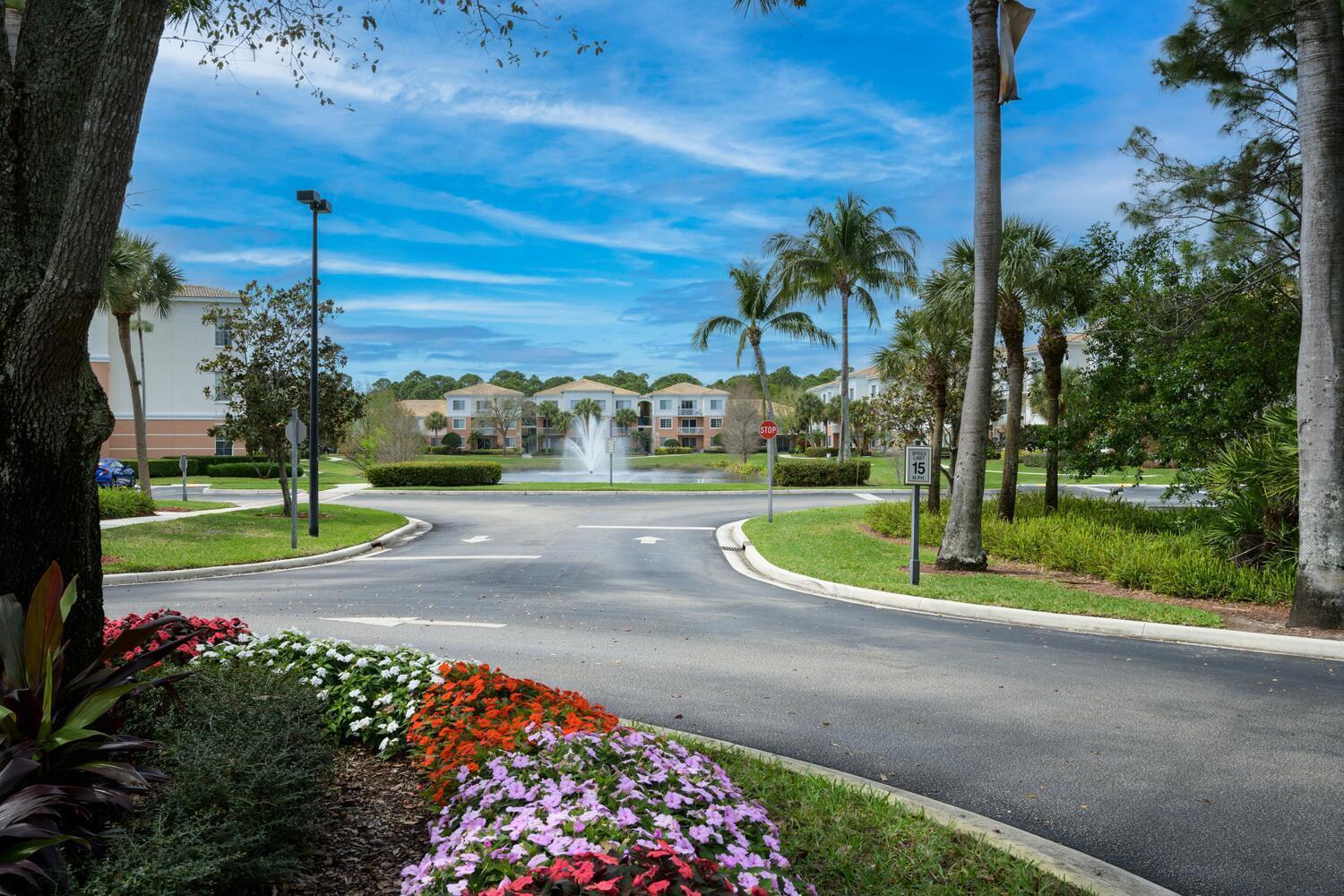 5205 Myrtlewood #201, Palm Beach Gardens FL 33418