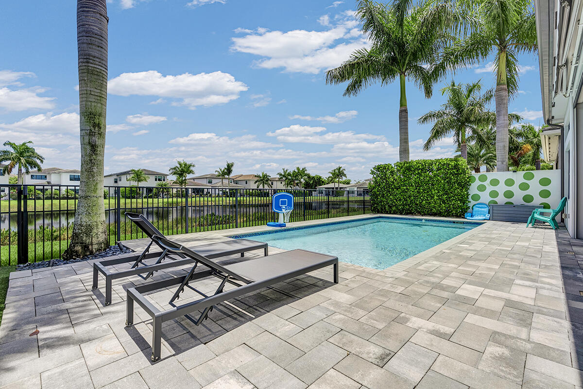 9046 CHAUVET, Boca Raton FL 33496