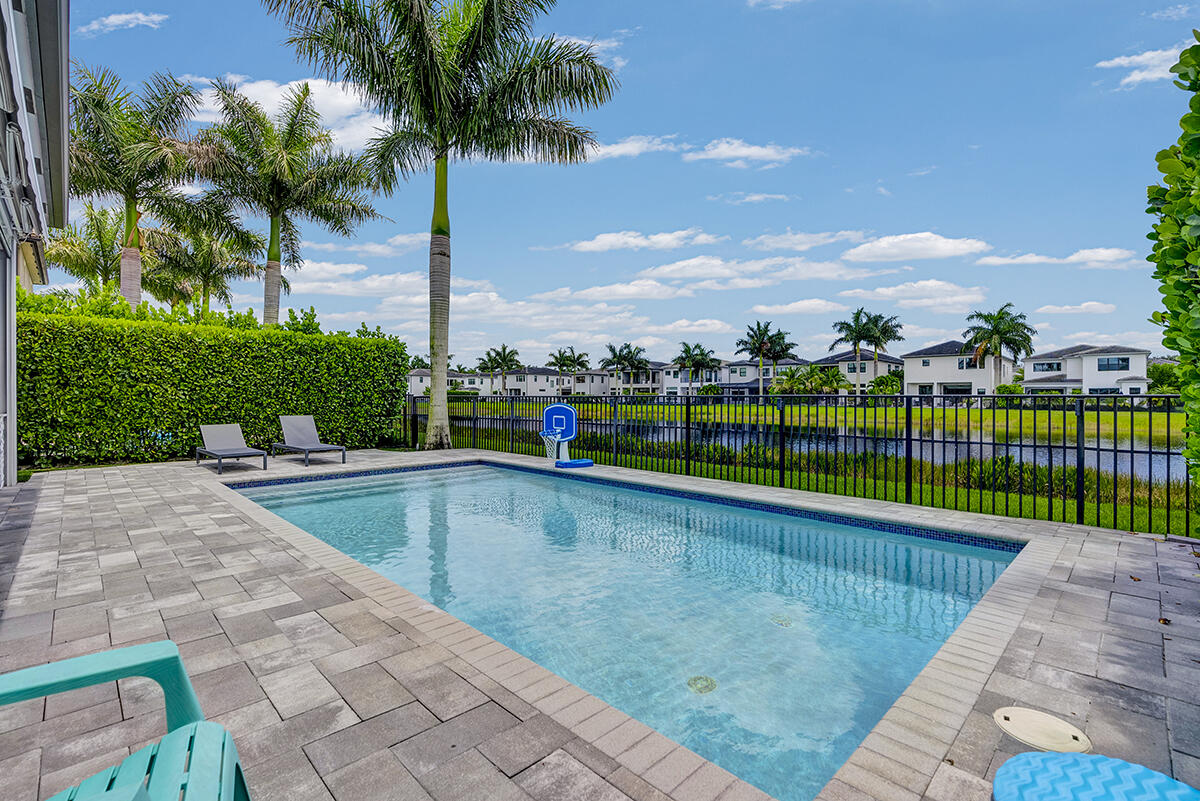 9046 CHAUVET, Boca Raton FL 33496