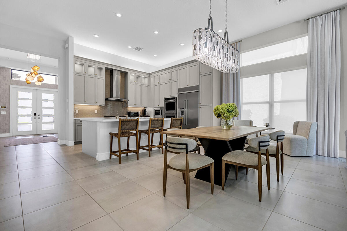 9046 CHAUVET, Boca Raton FL 33496