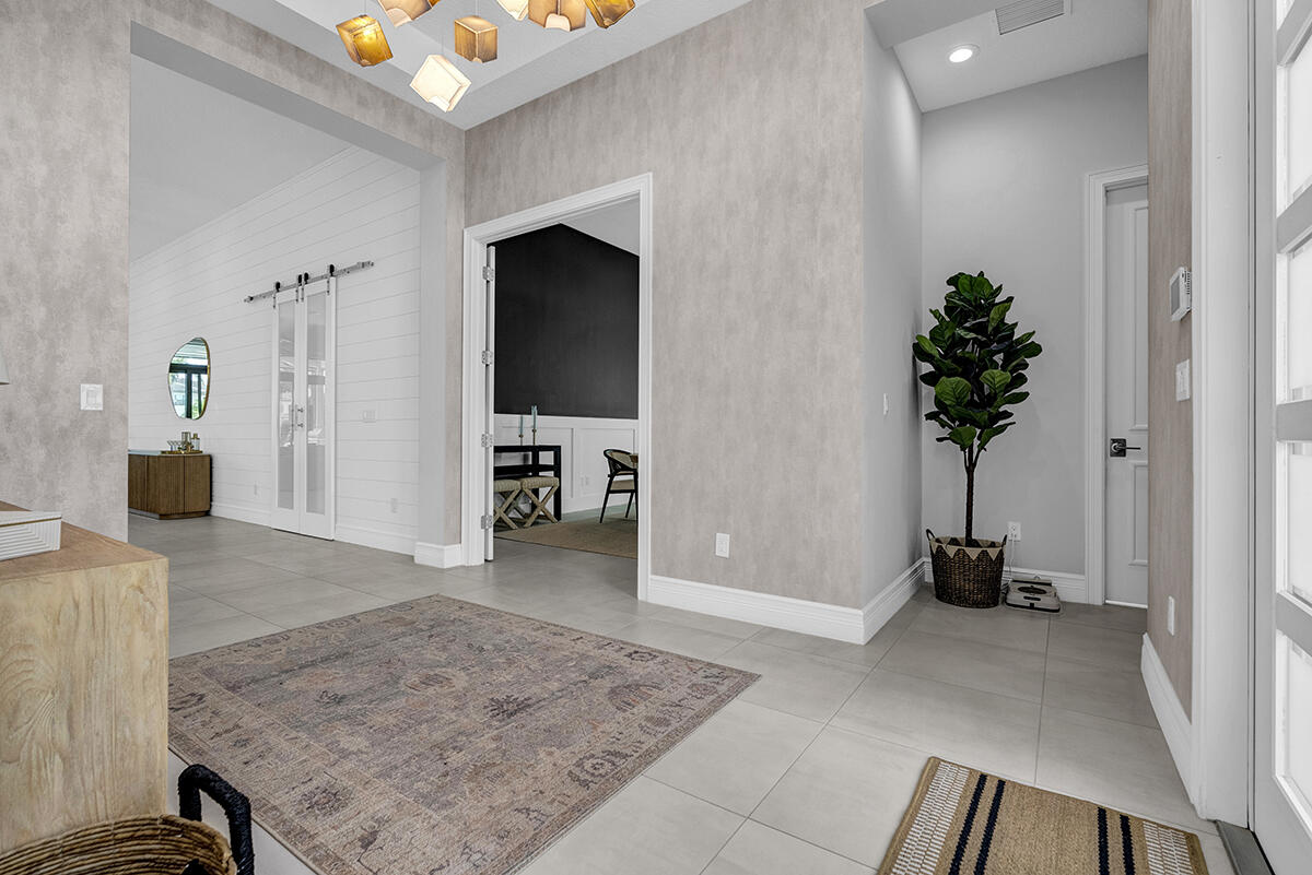 9046 CHAUVET, Boca Raton FL 33496