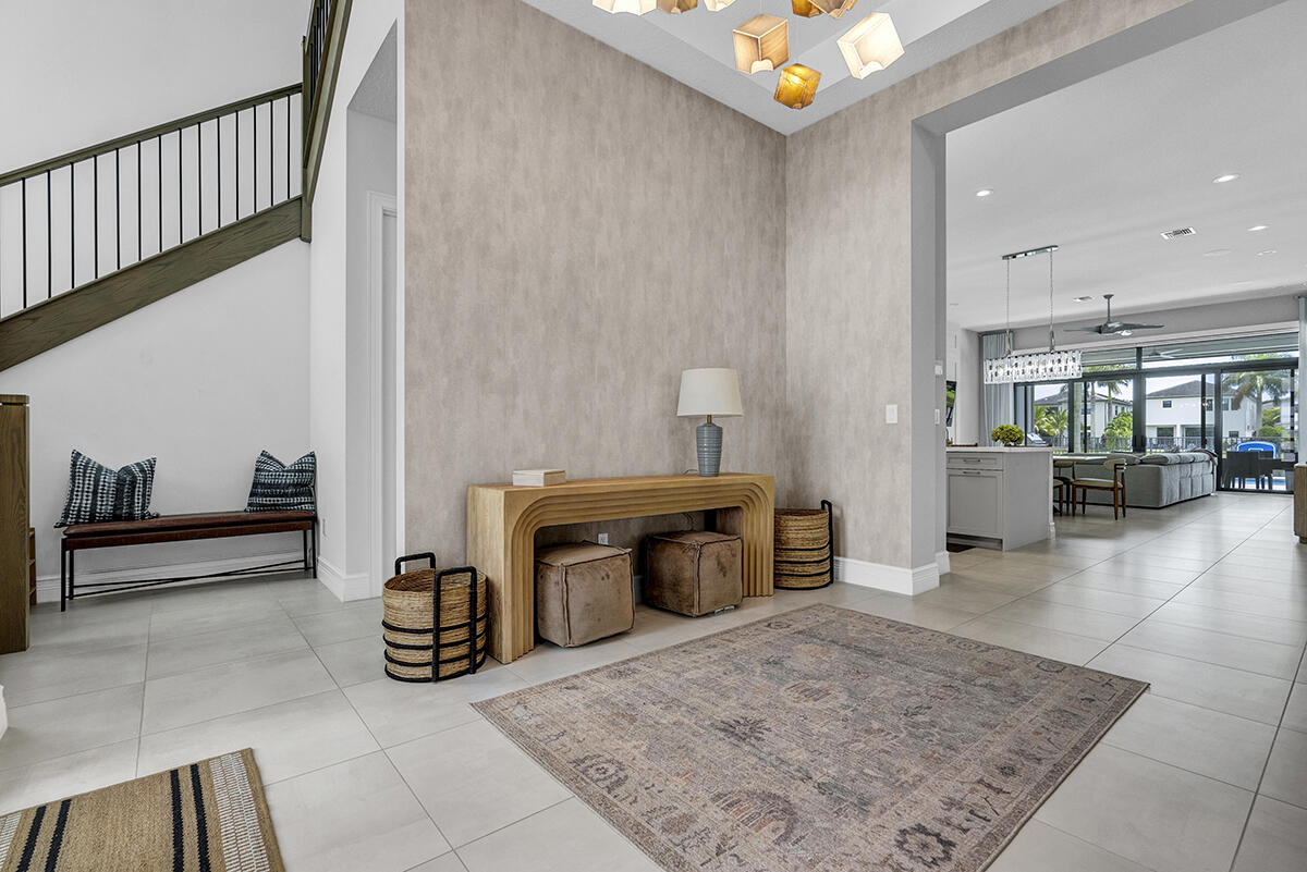 9046 CHAUVET, Boca Raton FL 33496