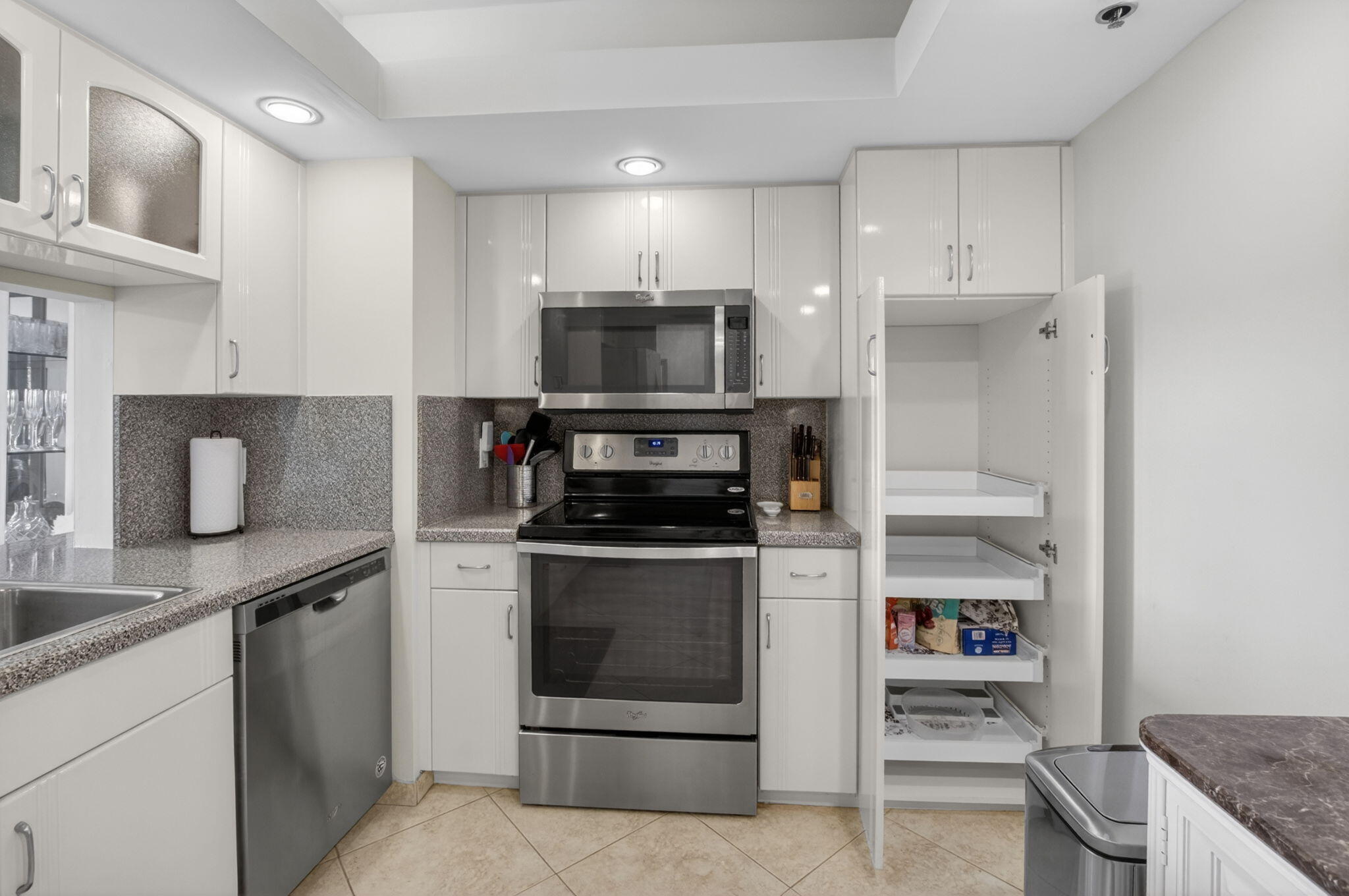 4748 S OCEAN #301, Highland Beach FL 33487