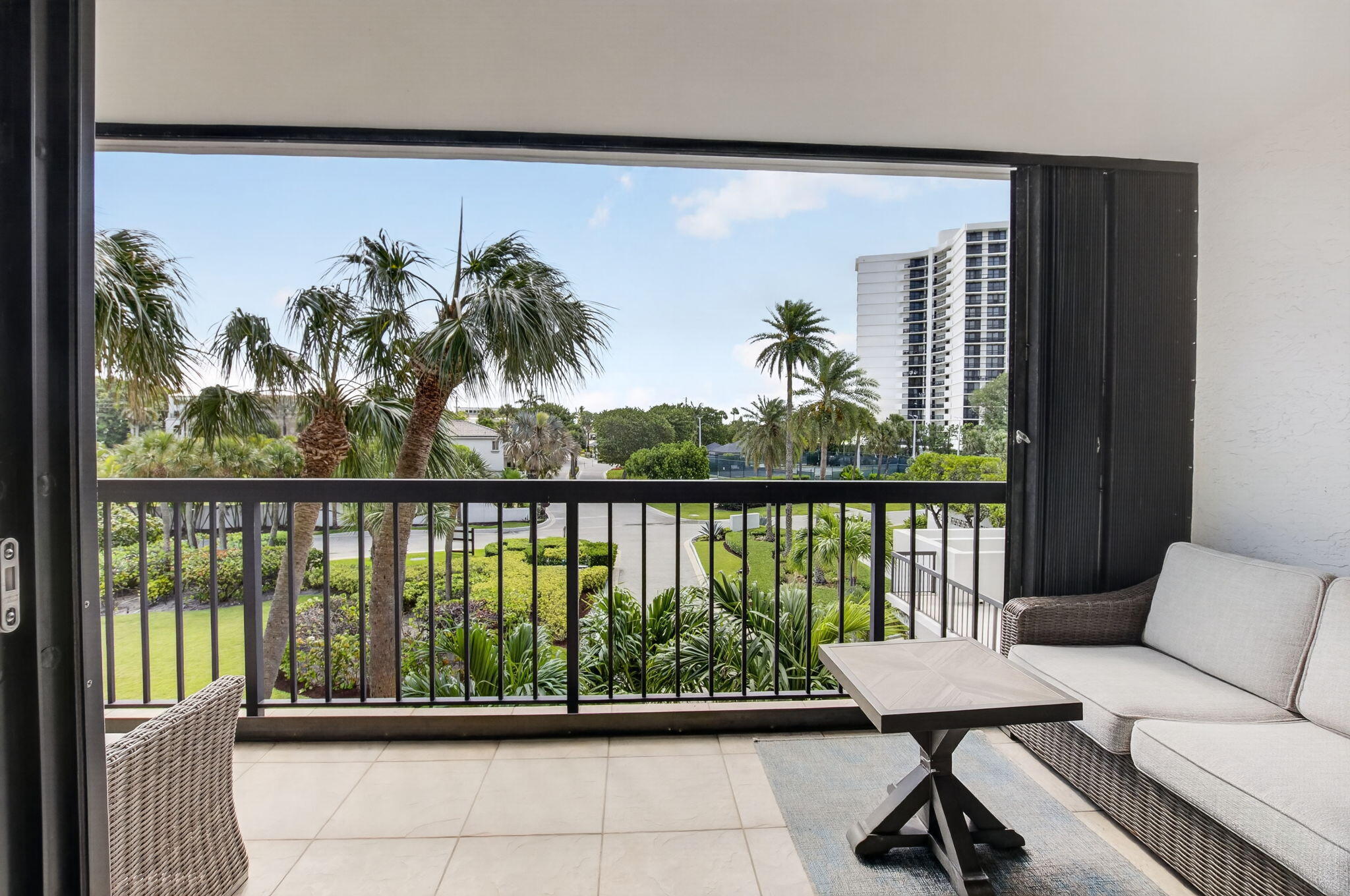 4748 S OCEAN #301, Highland Beach FL 33487