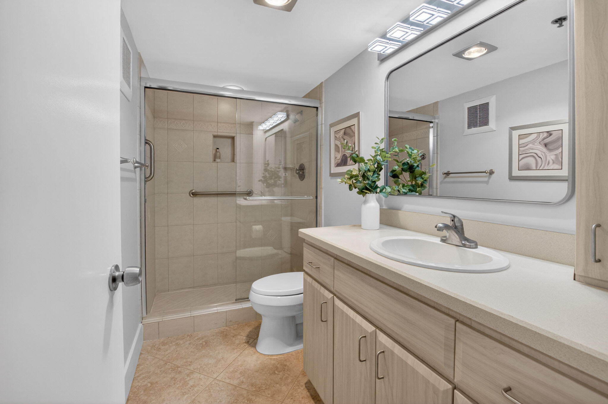 4748 S OCEAN #301, Highland Beach FL 33487