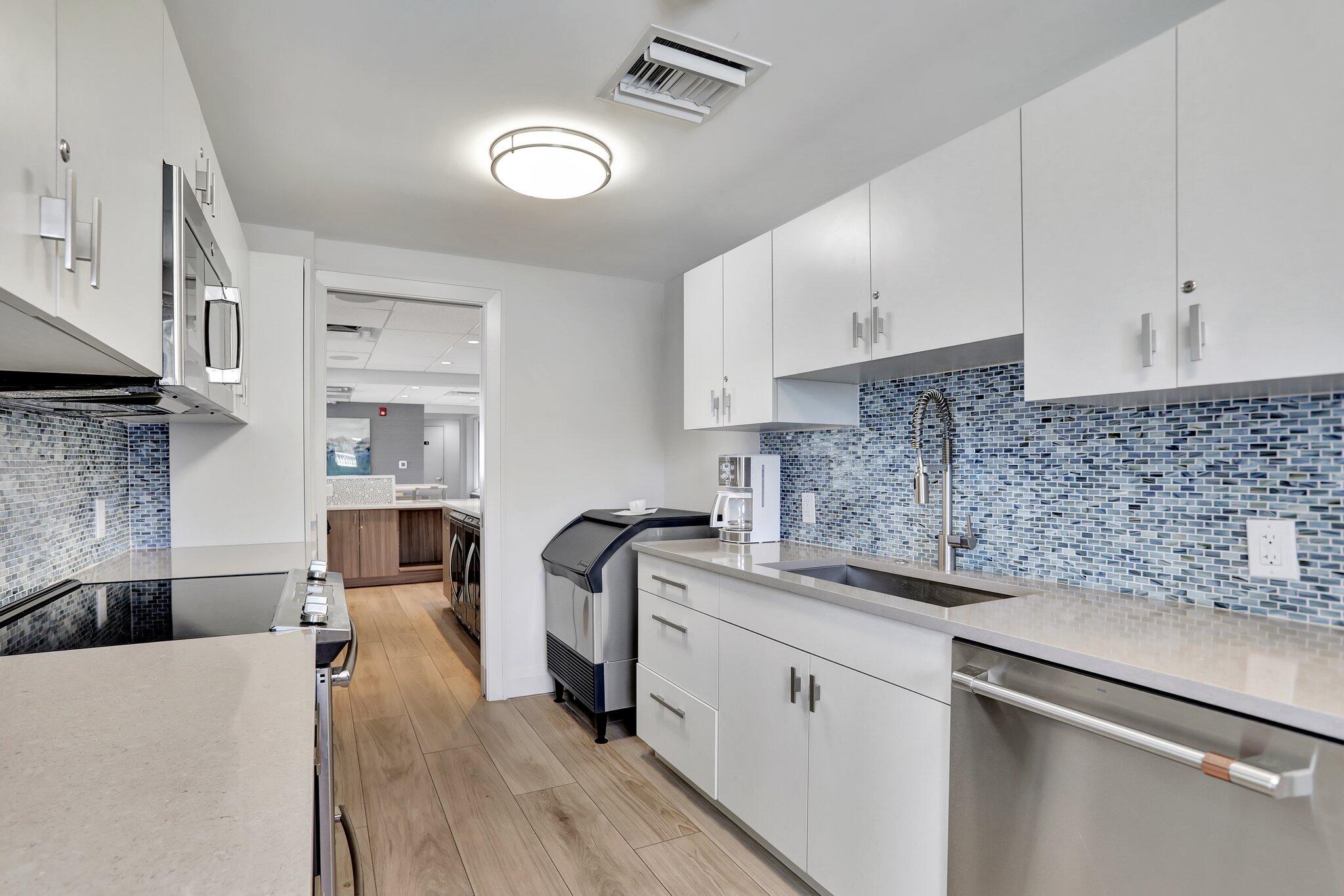 4748 S OCEAN #301, Highland Beach FL 33487