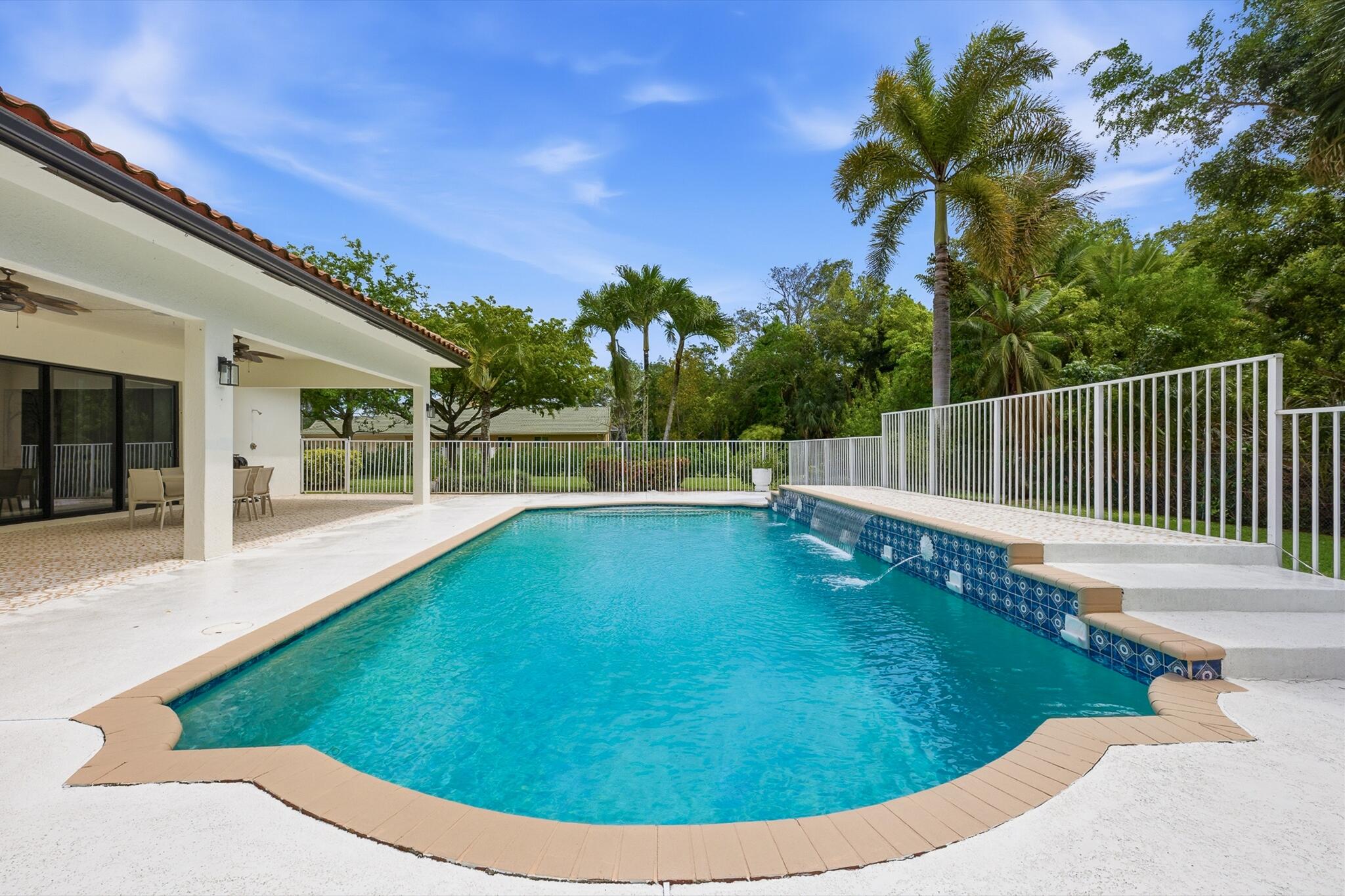 8717 ESTATE, West Palm Beach FL 33411