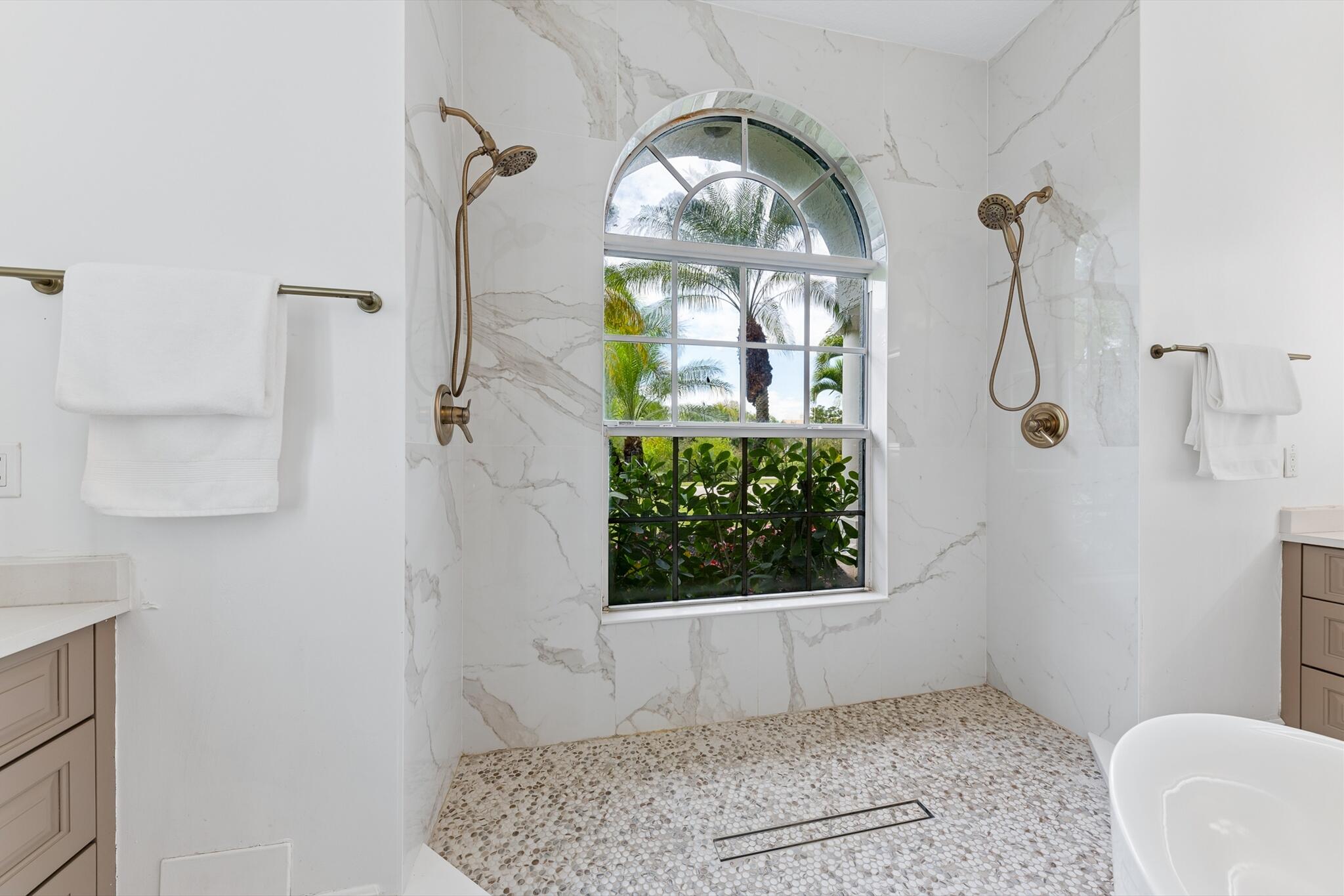 8717 ESTATE, West Palm Beach FL 33411